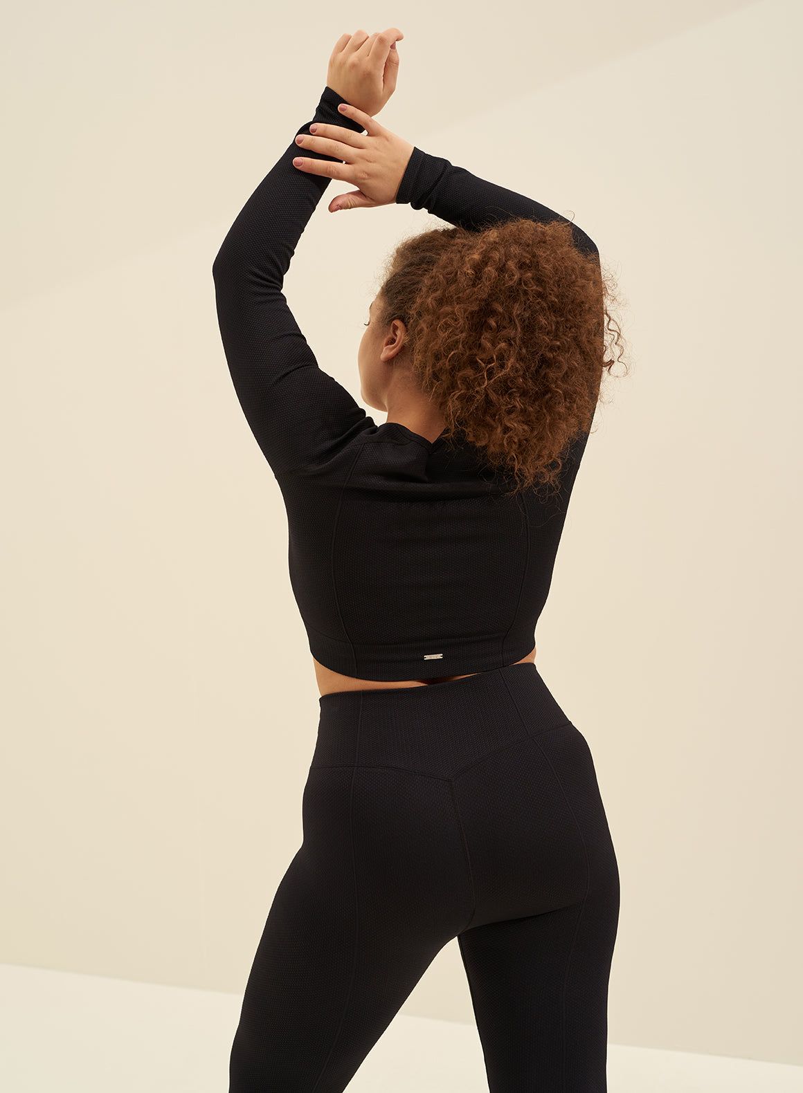 Black Luxe Seamless Crop Long Sleeve sold by Aimn product image thumbnail 4