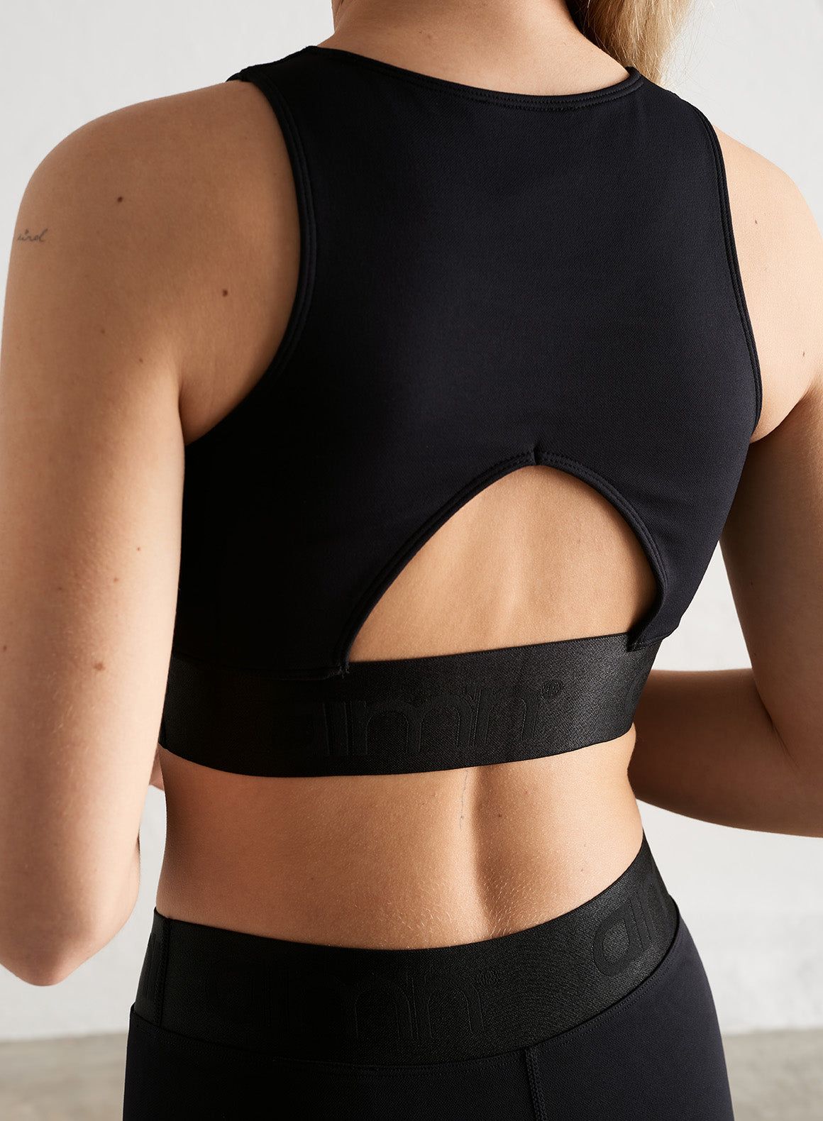 Black Bound Seamless Tank Bra sold by Aimn product image thumbnail 2