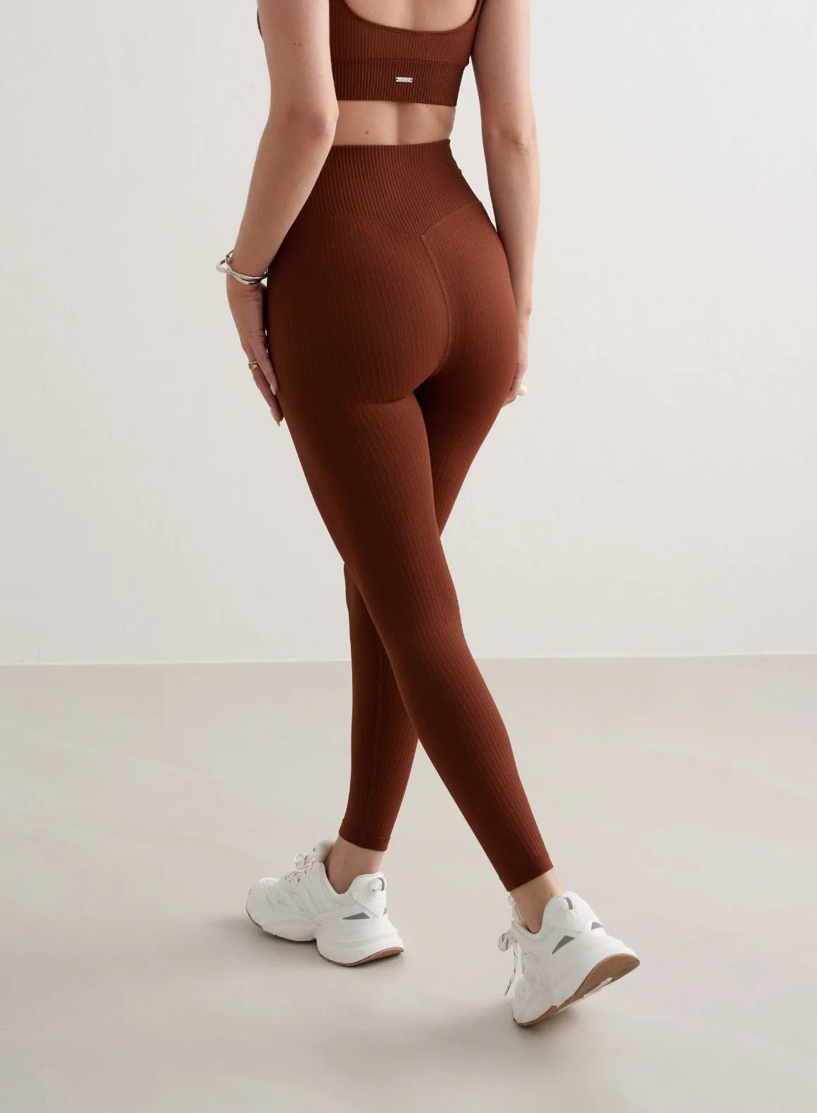 Mahogany Ribbed Seamless Tights sold by Aimn