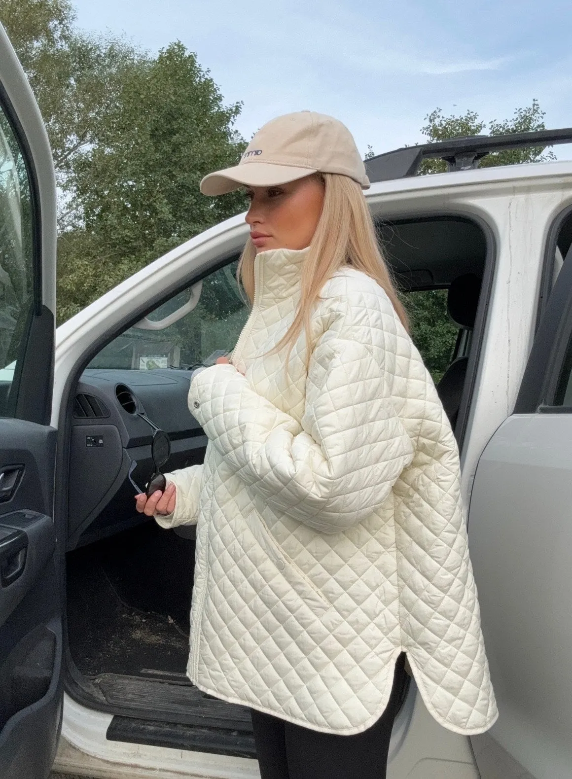 Almond White Oversized Quilted Jacket sold by Aimn product image thumbnail 3