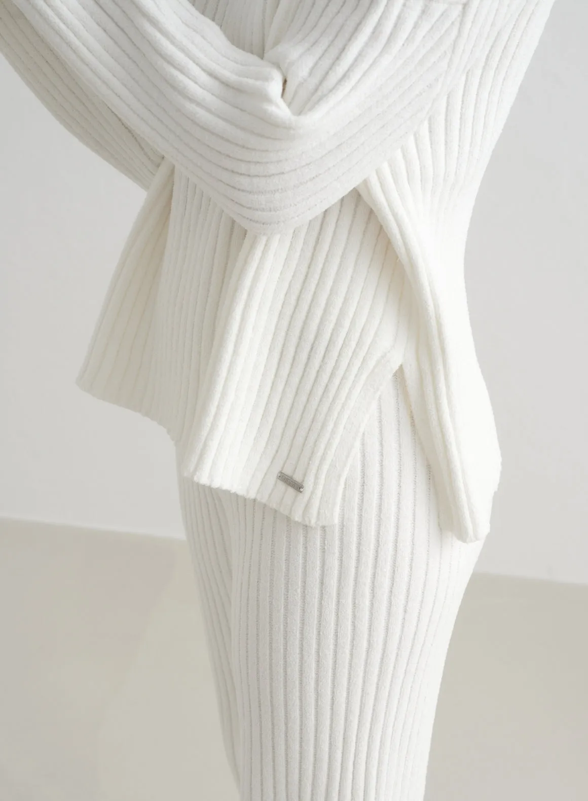 Almond White Rib Knit Sweater sold by Aimn product image thumbnail 4
