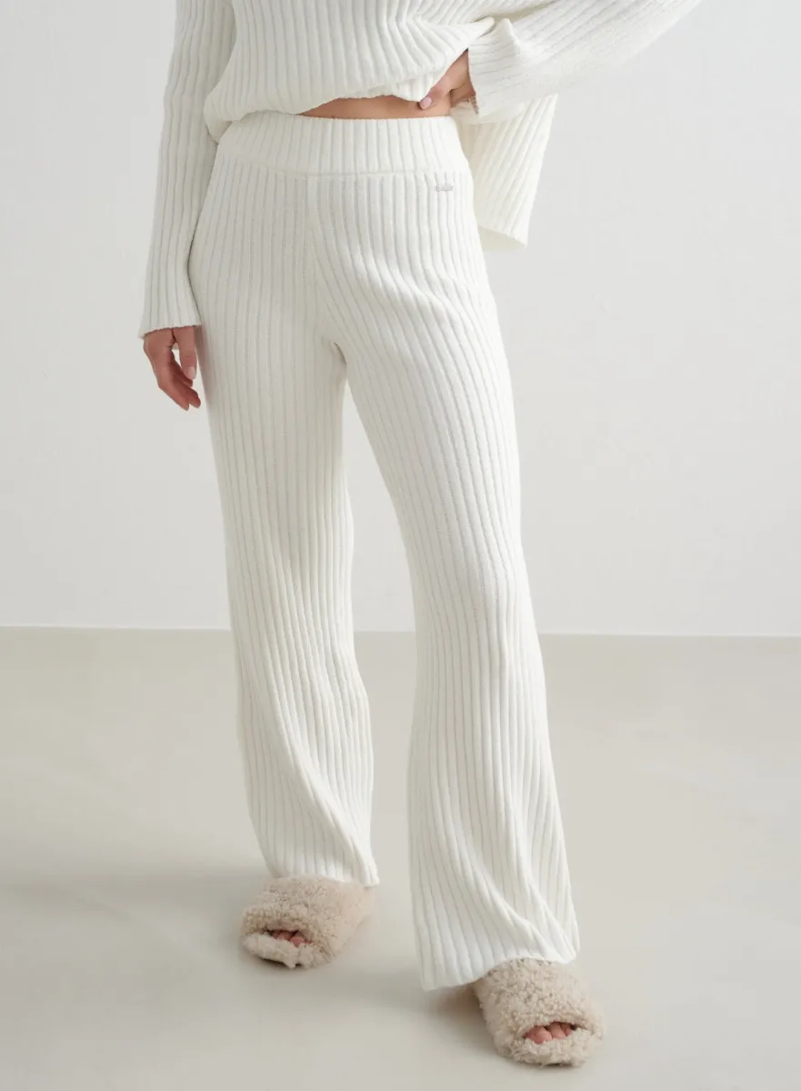 Almond White Rib Knit Pants sold by Aimn