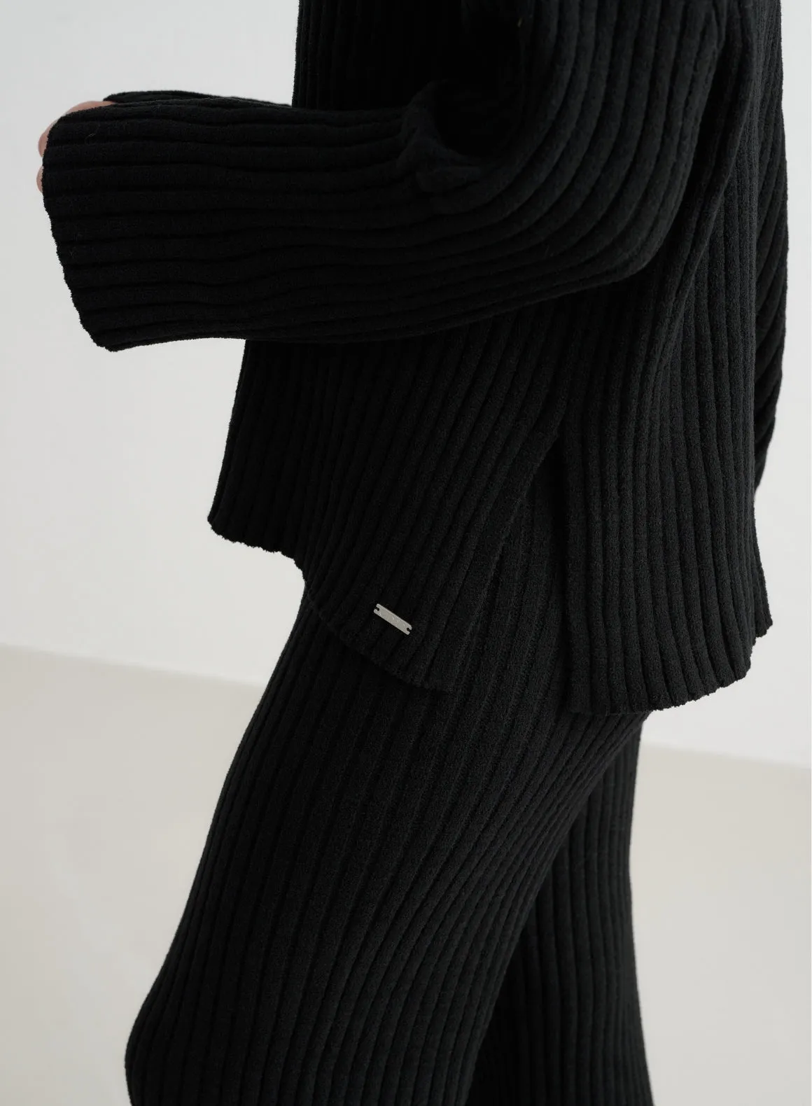 Black Rib Knit Sweater sold by Aimn product image thumbnail 4