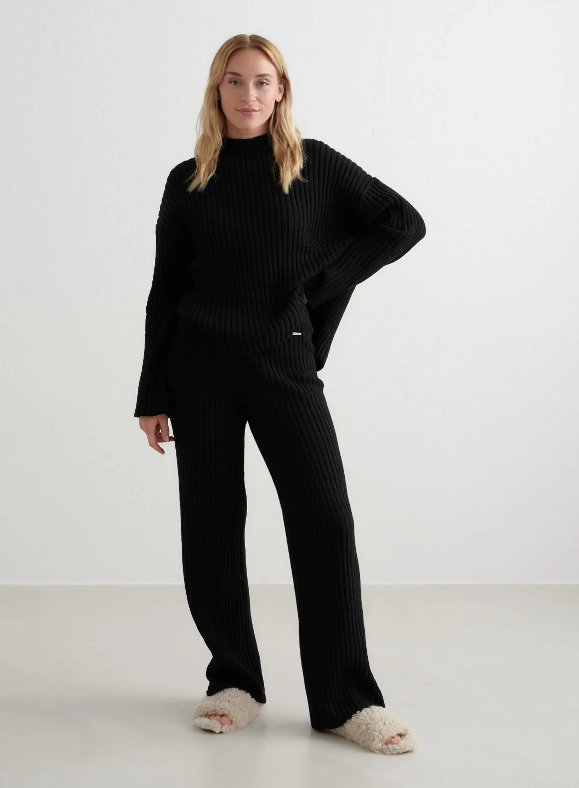 Black Rib Knit Pants sold by Aimn product image thumbnail 4