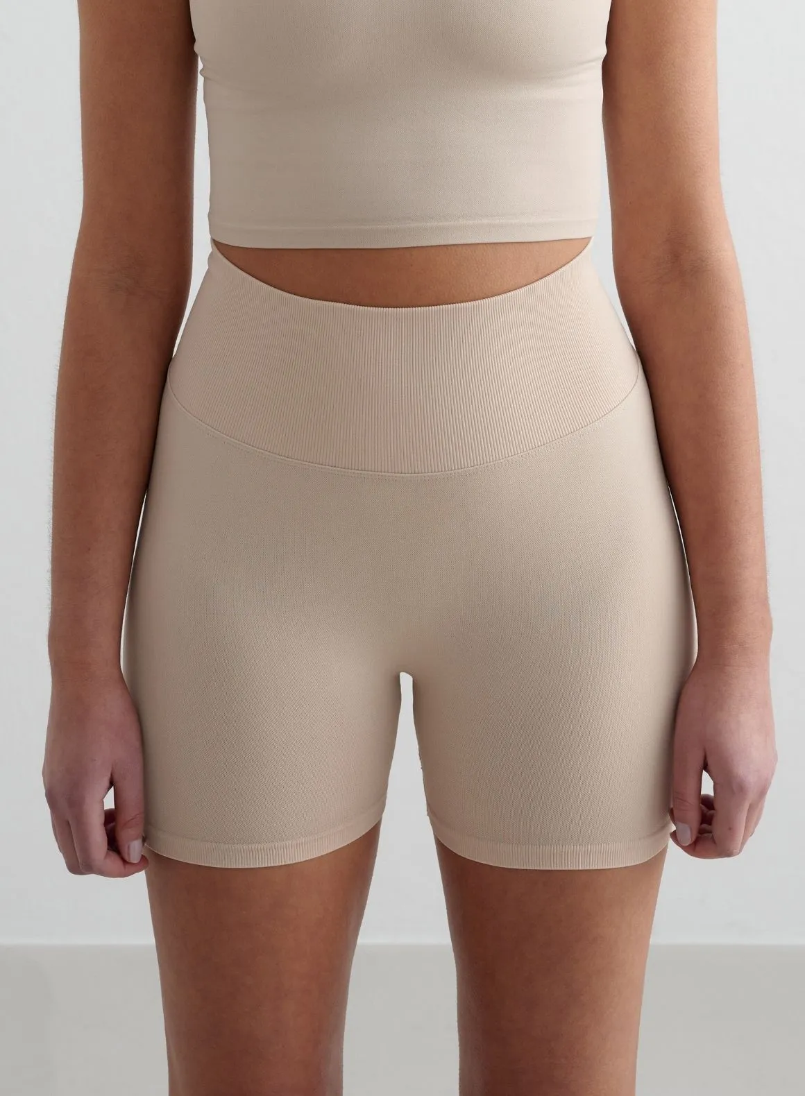 Clay Shape Seamless Hotpants sold by Aimn product image thumbnail 3