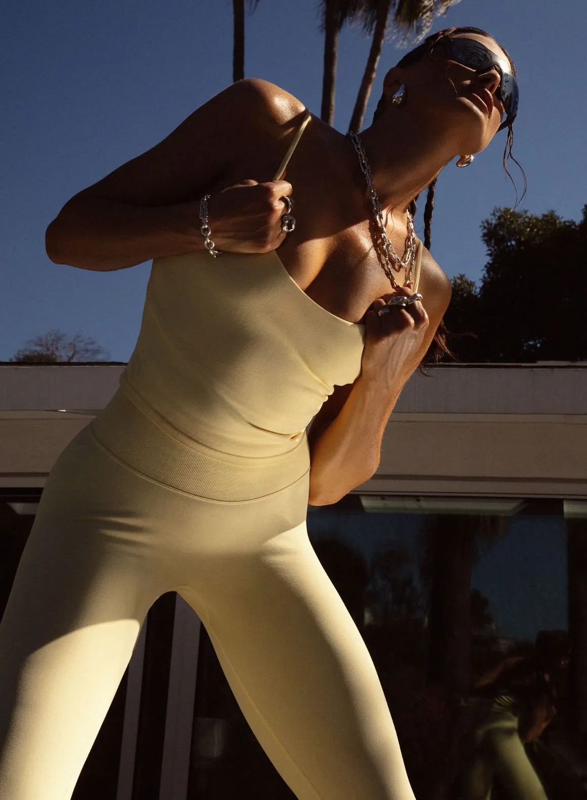 Mellow Shape Seamless Strap Singlet sold by Aimn product image thumbnail 5