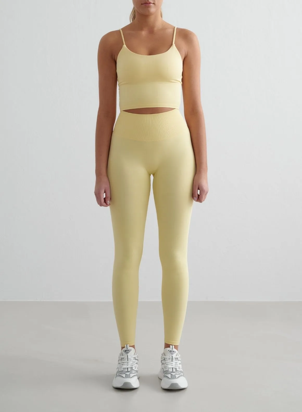 Mellow Shape Seamless Strap Singlet sold by Aimn product image thumbnail 3