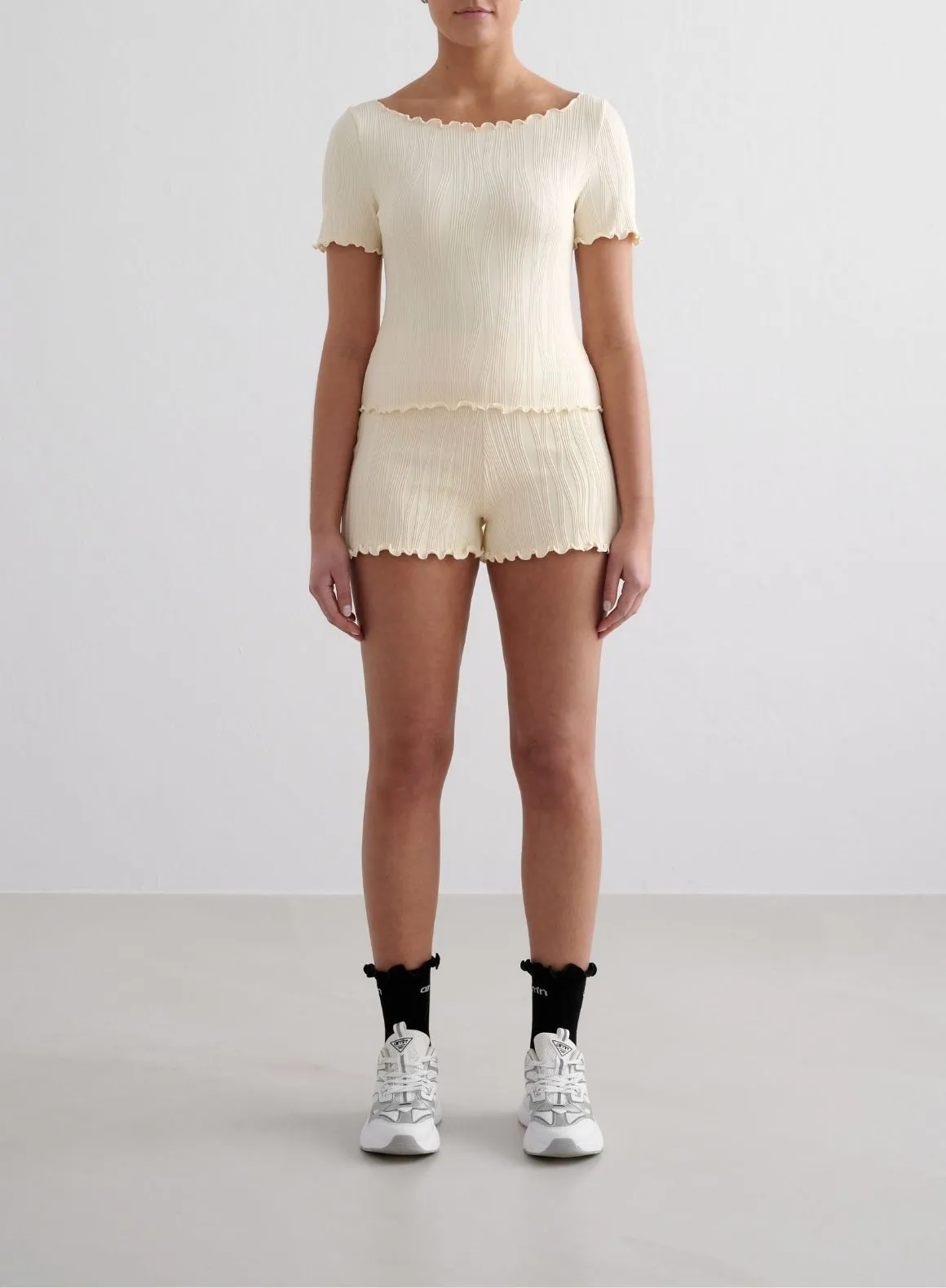 Almond White Tulip Short Sleeve Top sold by Aimn product image thumbnail 3