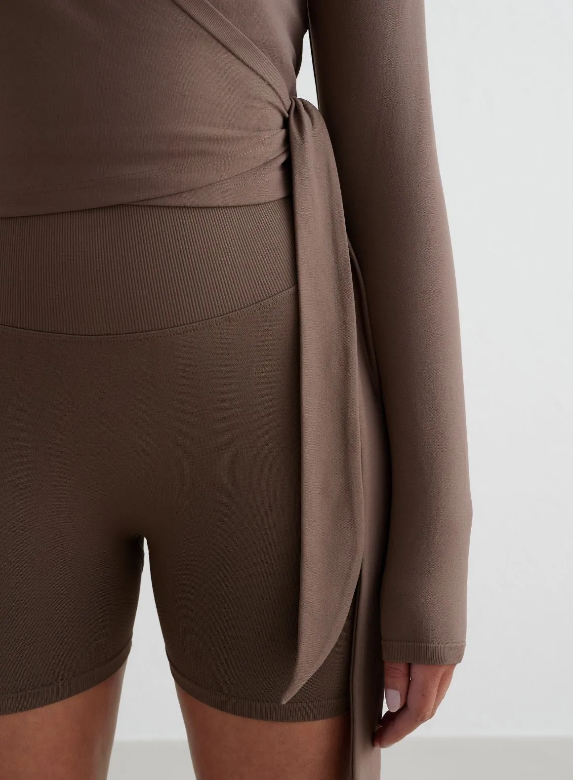 Macchiato Shape Seamless Wrap Long Sleeve sold by Aimn product image thumbnail 5