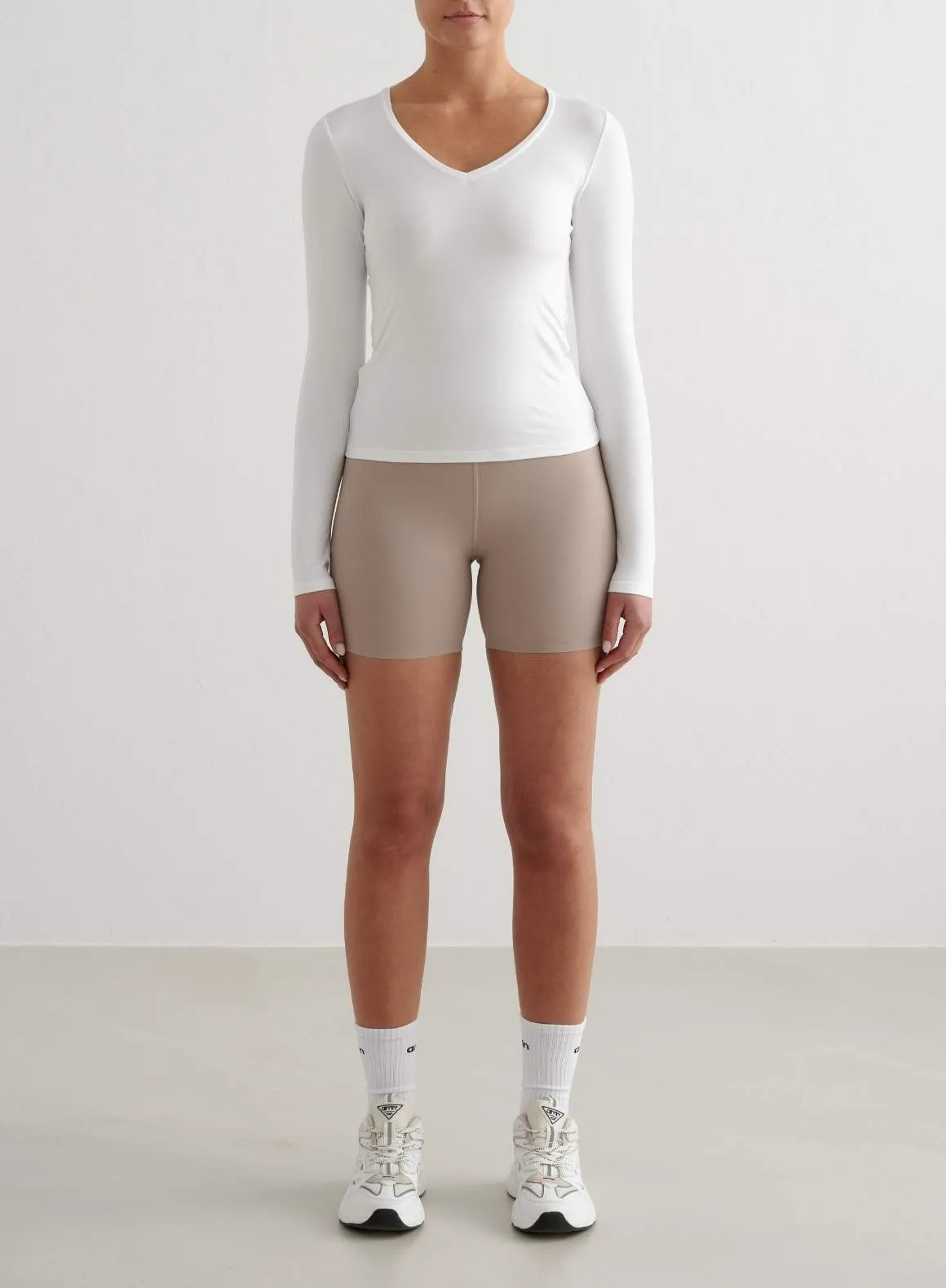 White Soft Basic V-neck Long Sleeve sold by Aimn product image thumbnail 3
