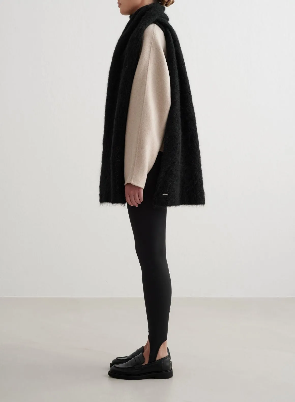 Black Alpaca Knit Scarf sold by Aimn product image thumbnail 4