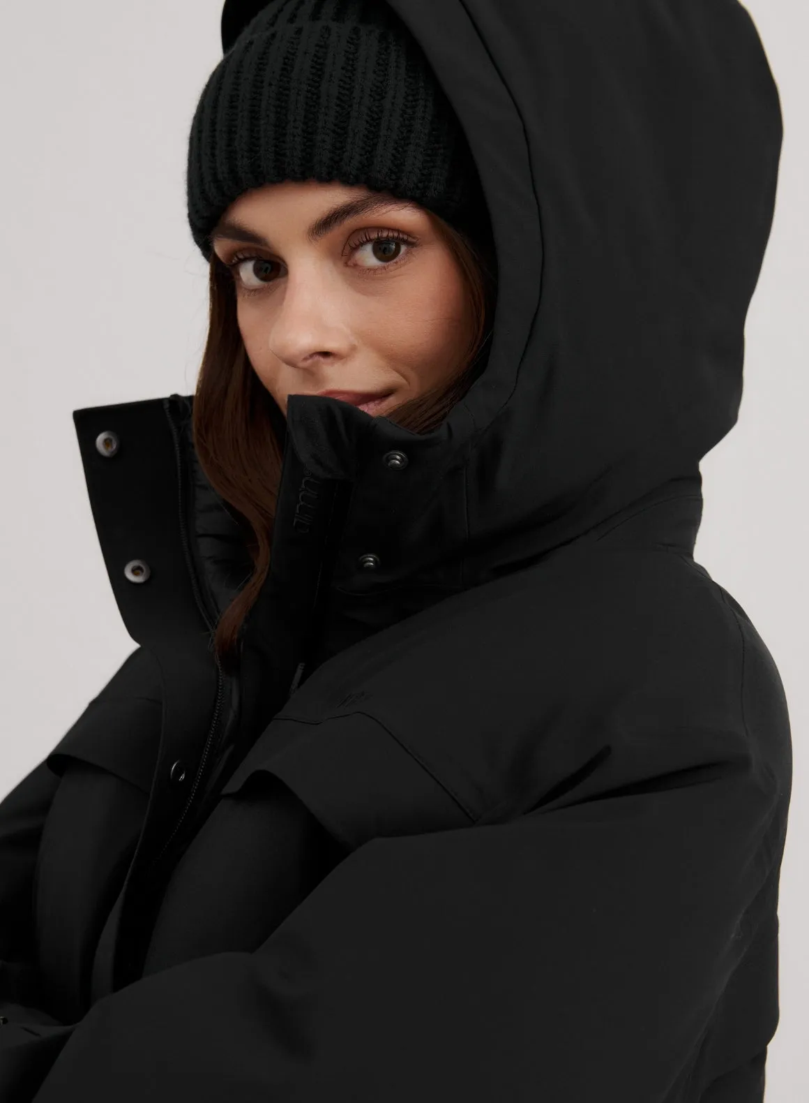Black Vermont Ski set sold by Aimn product image thumbnail 2