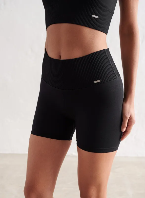 Black Limitless Seamless Midi Biker Shorts sold by Aimn