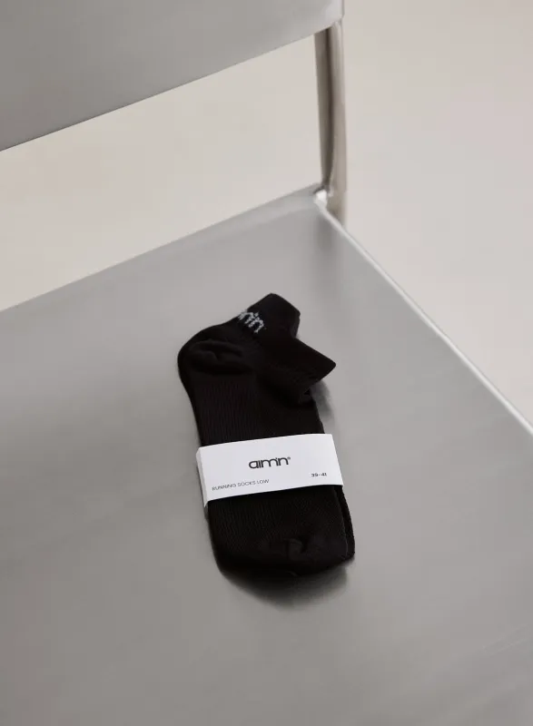 Black Running Socks Low made by Aimn