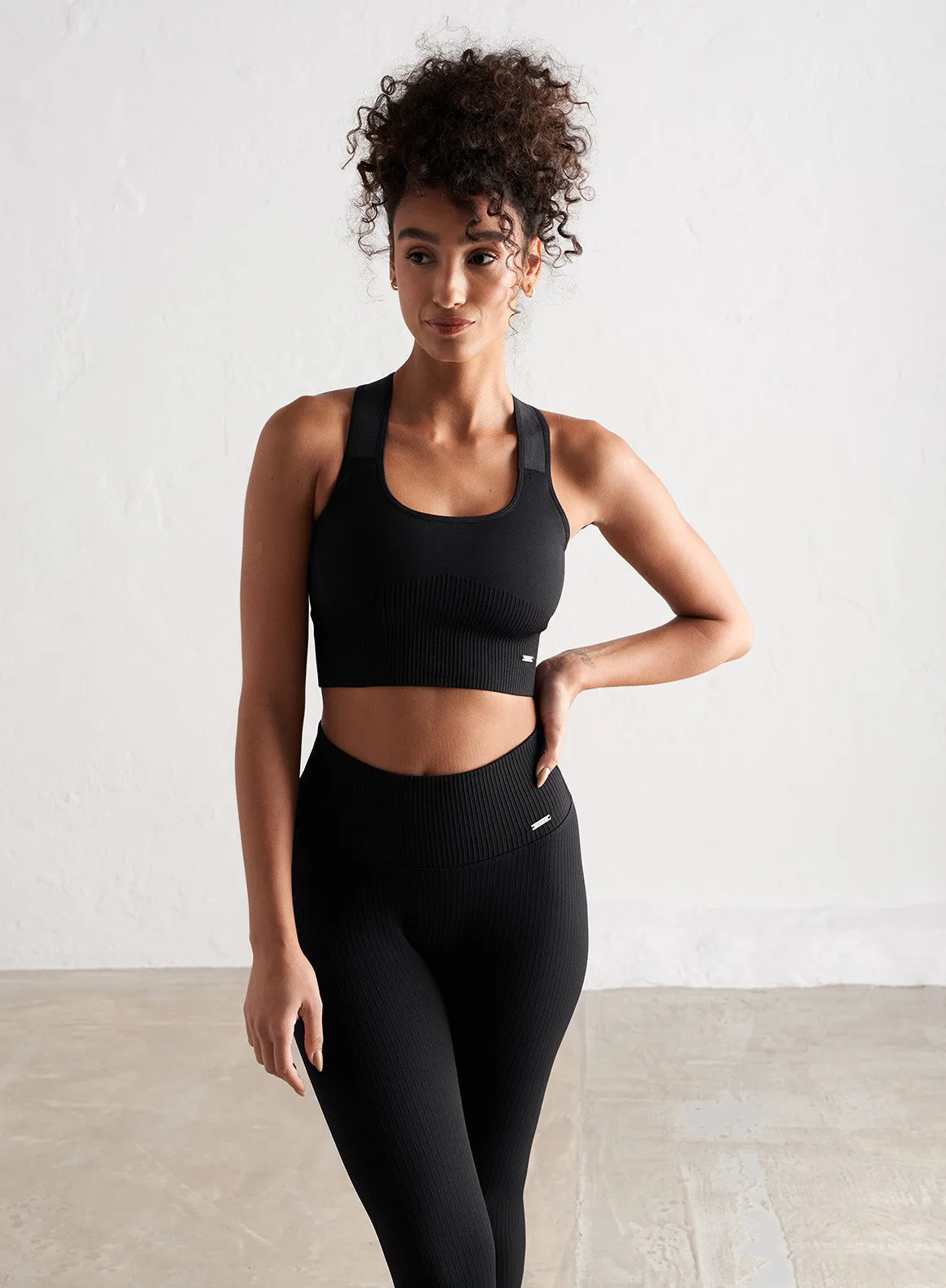 Black Ribbed Seamless High Support Bra sold by Aimn product image thumbnail 3