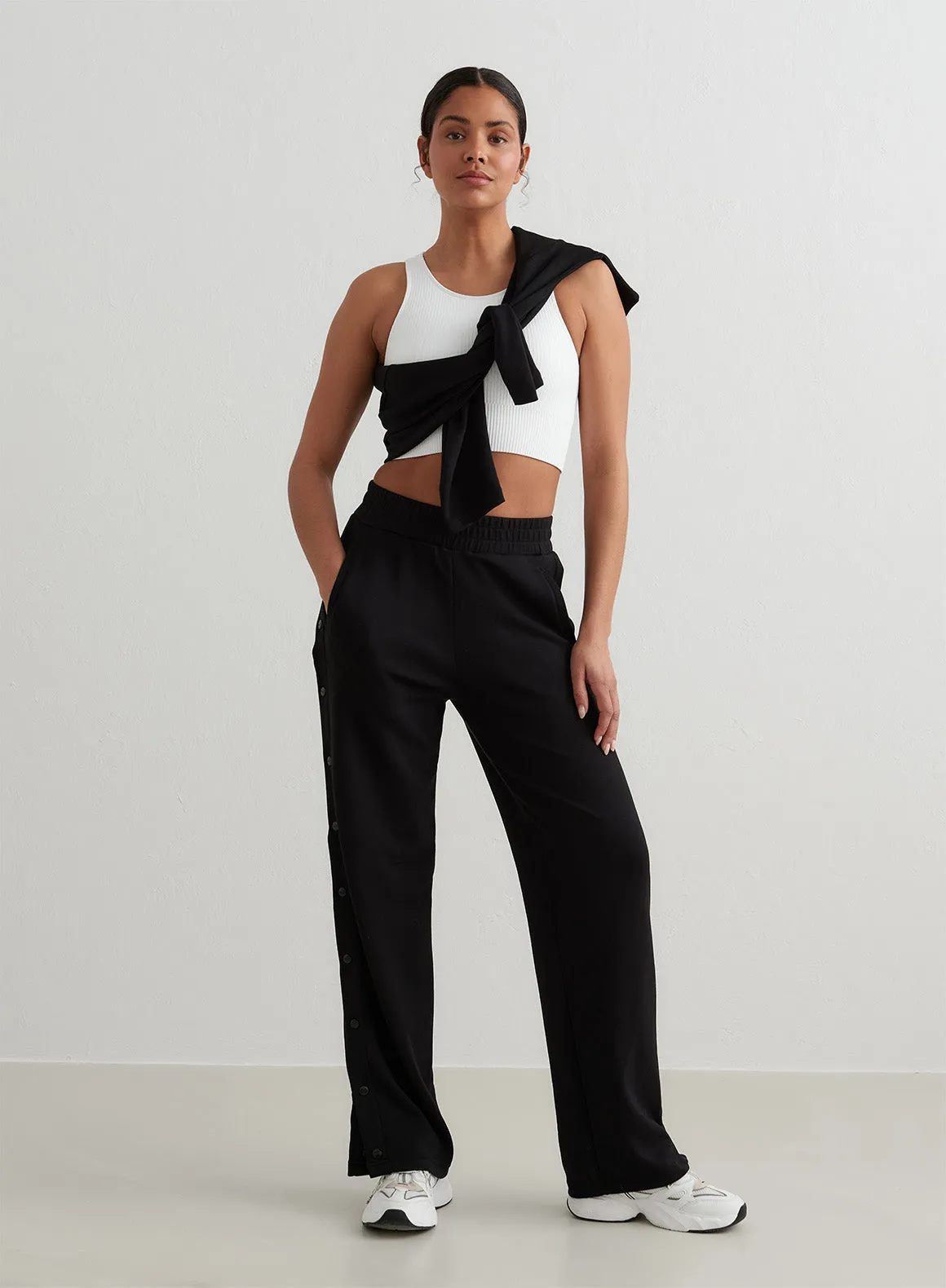 Black Comfy Buttoned Pants sold by Aimn product image thumbnail 2