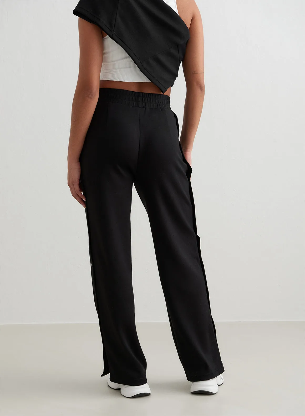 Black Comfy Buttoned Pants sold by Aimn product image thumbnail 4