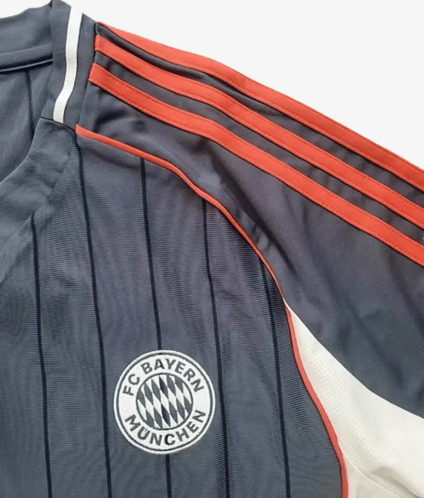 BAYERN MUNICH 2025/26 RETRO BASEBALL SHIRT sold by False9Fits product image thumbnail 3
