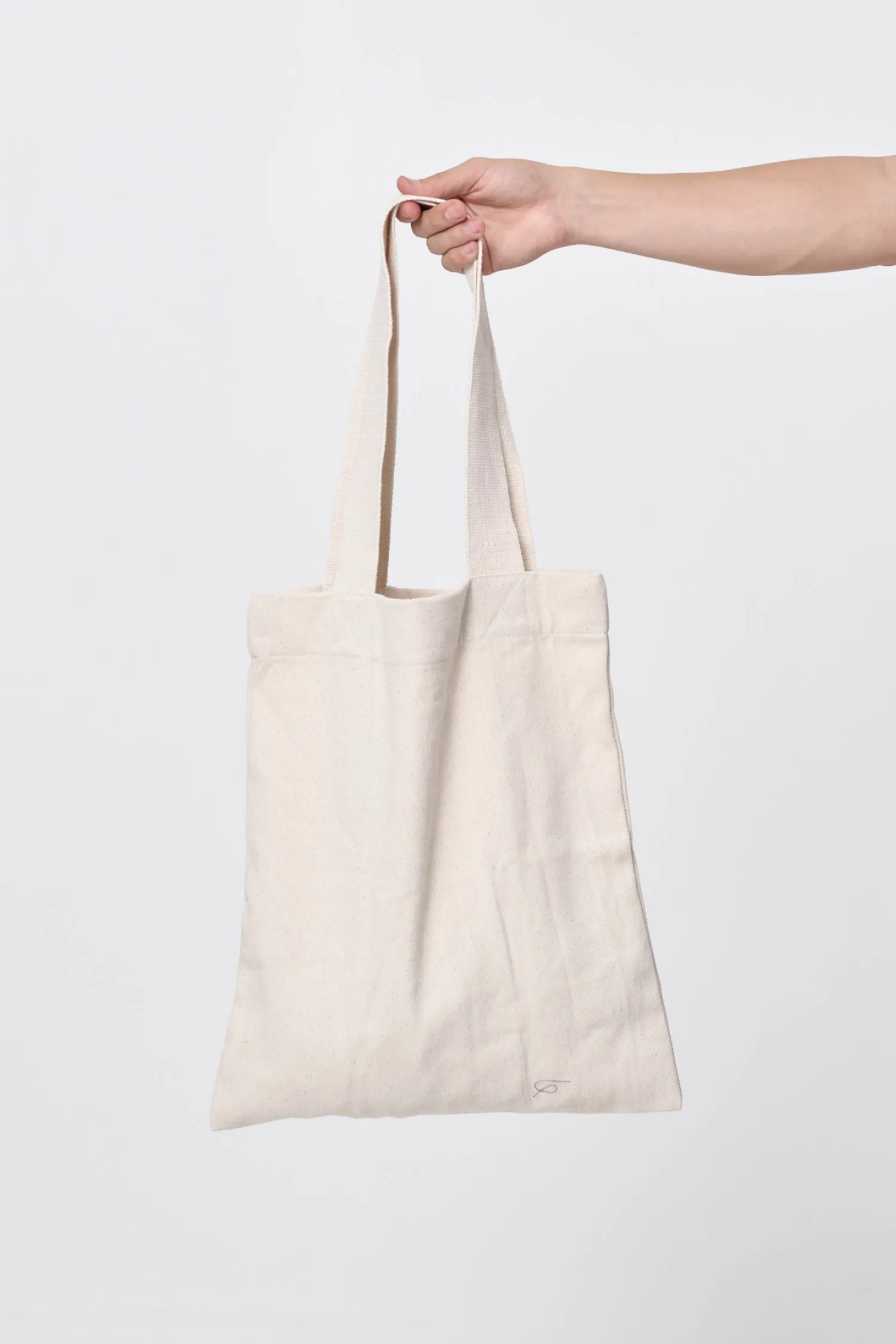 Classic Closed-Loop Tote sold by Everybody.World product image thumbnail 3