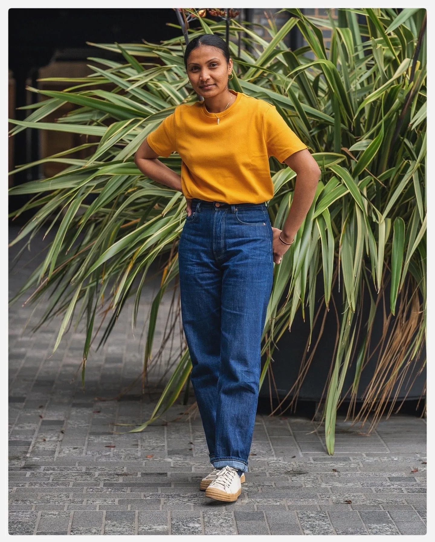 E7 High Waisted Wide Leg Indigo 13.75oz Italian Raw Selvedge Women's Jeans sold by Blackhorse Lane Ateliers product image thumbnail 2
