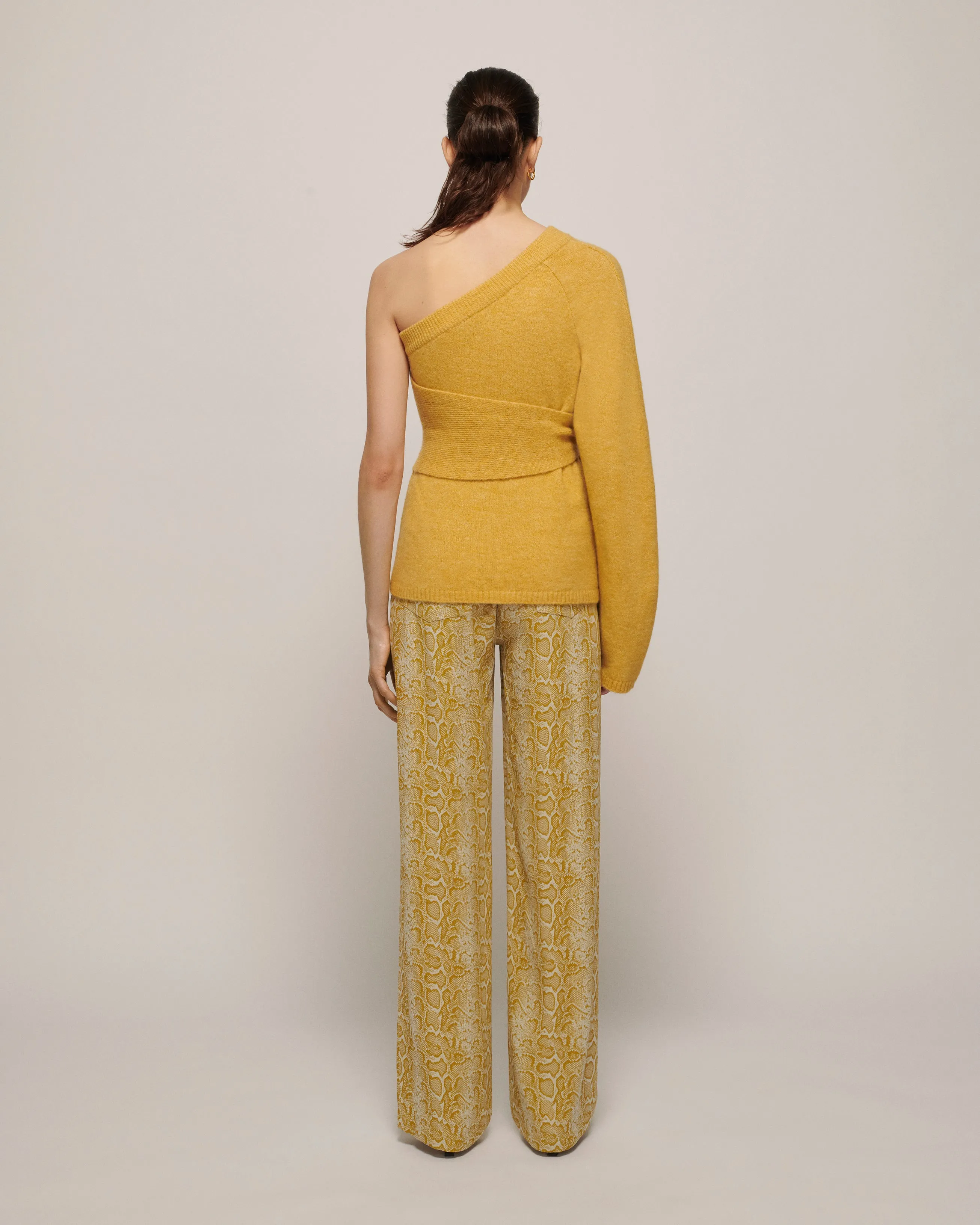 Cleto - One Shoulder Knit - Yellow sold by Nanushka product image thumbnail 3