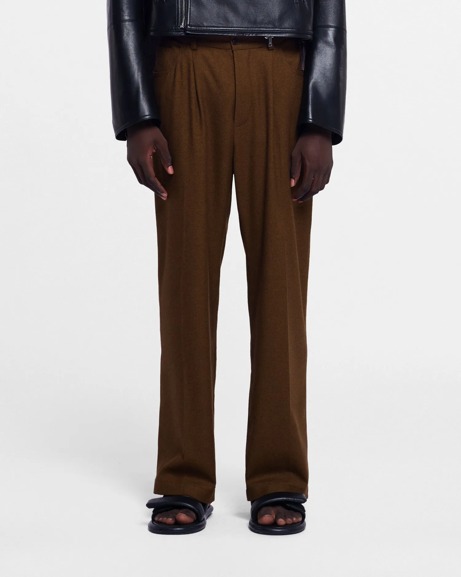 Elston - Sale Barrel-Leg Wool Pants - Umber sold by Nanushka product image thumbnail 3