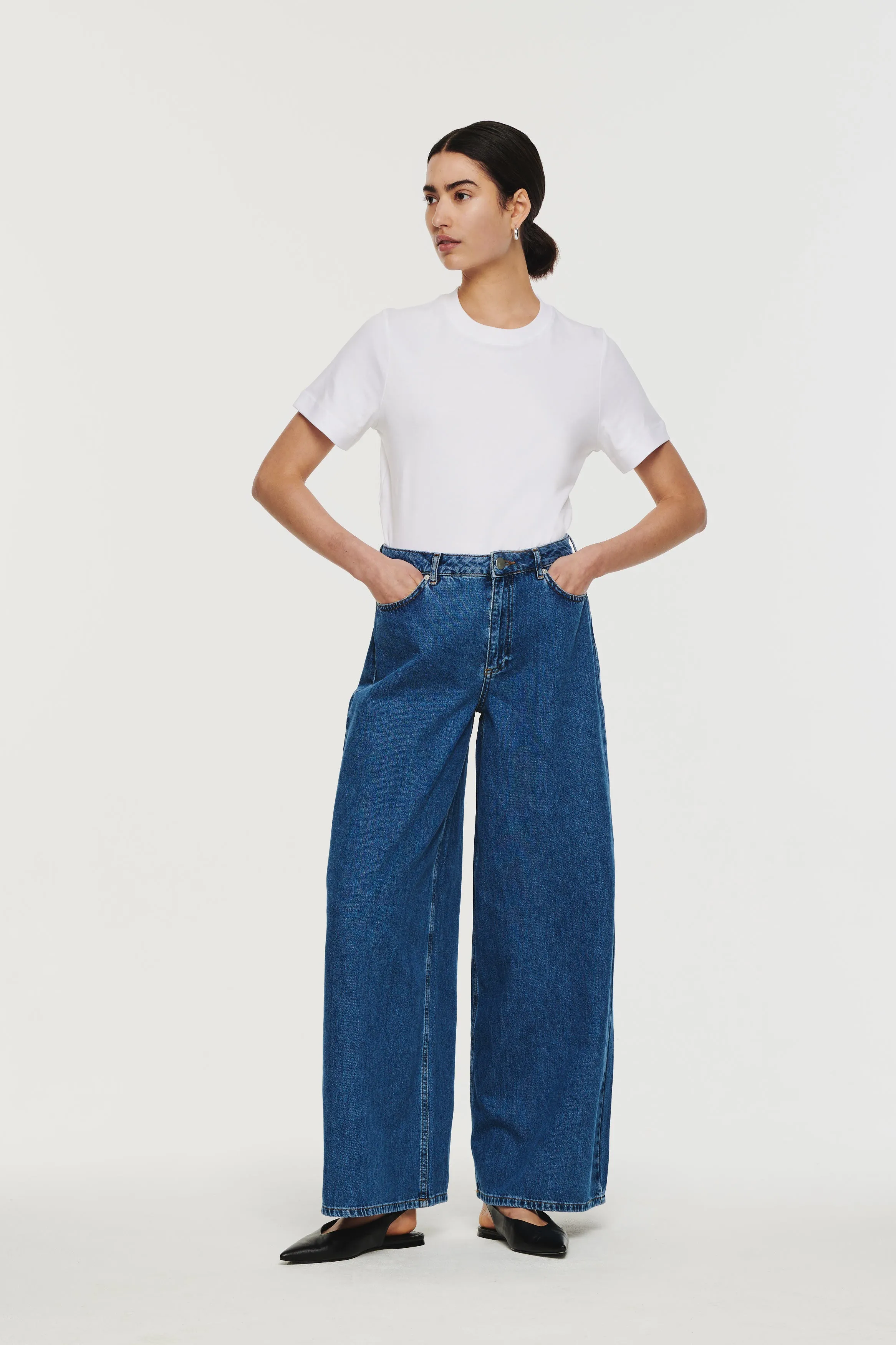 Jacinda Wide Leg Jeans sold by Aligne