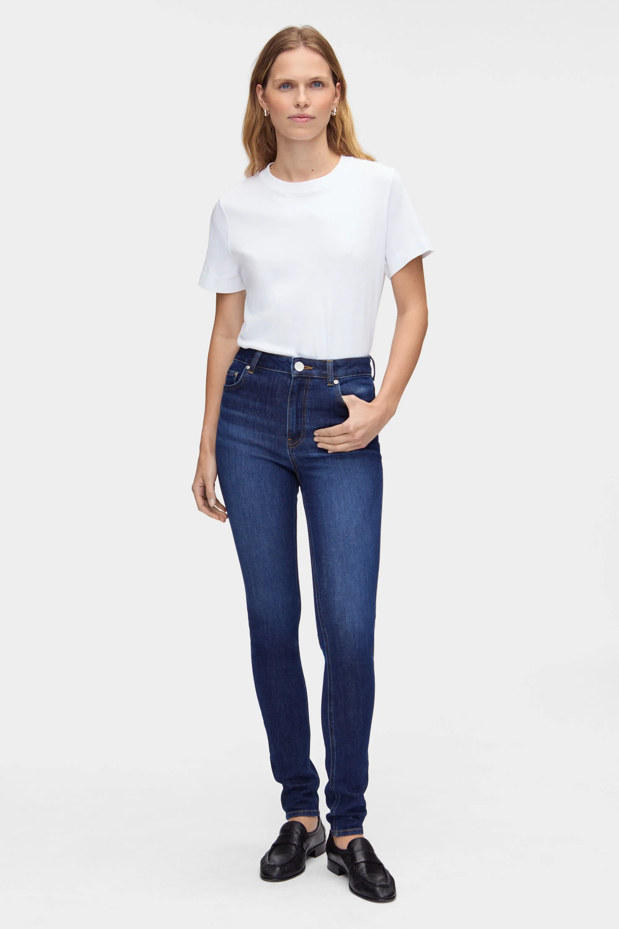 Mid Rise Skinny Jeans sold by Aligne