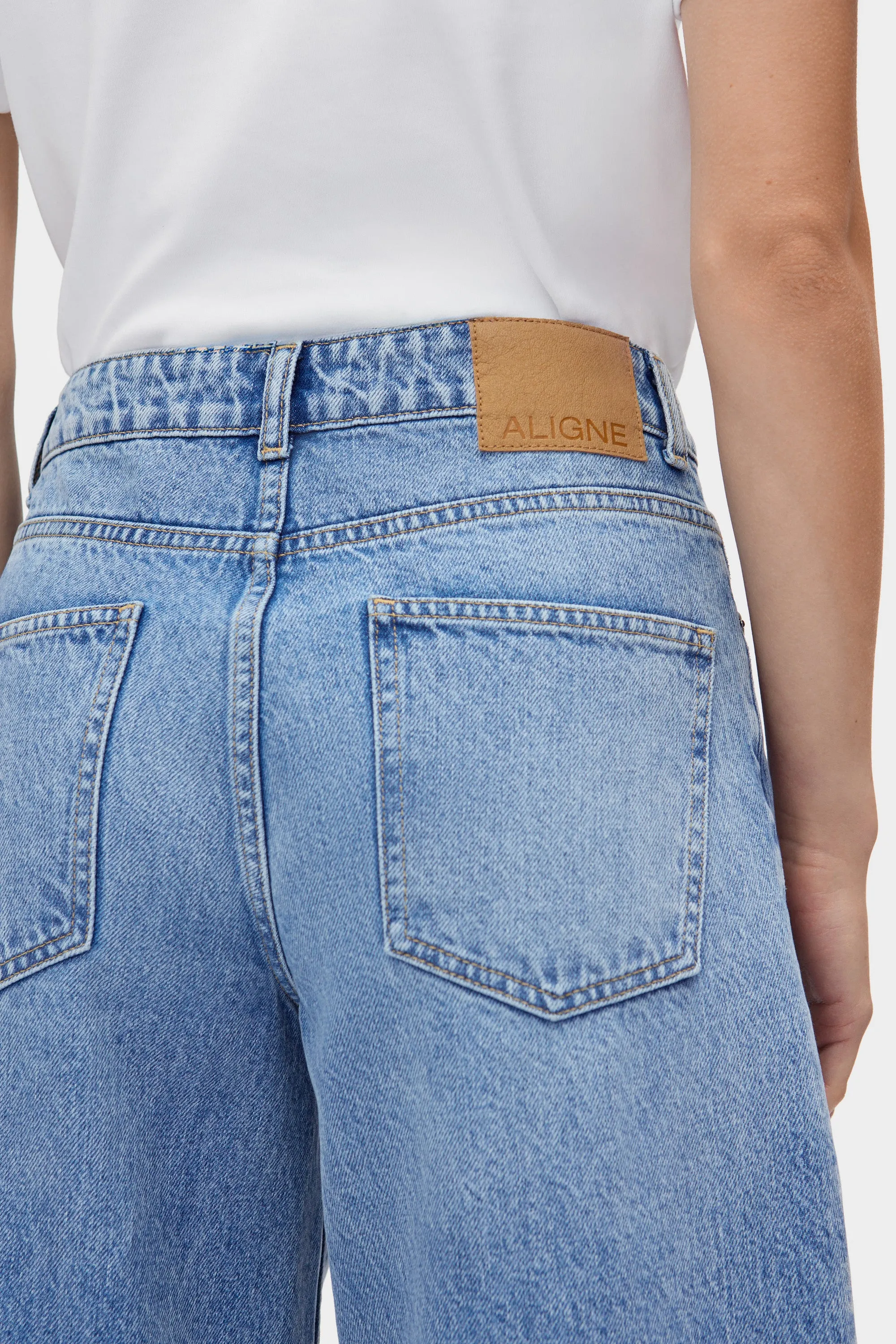 Low Rise Loose Wide-Leg Jeans sold by Aligne product image thumbnail 3