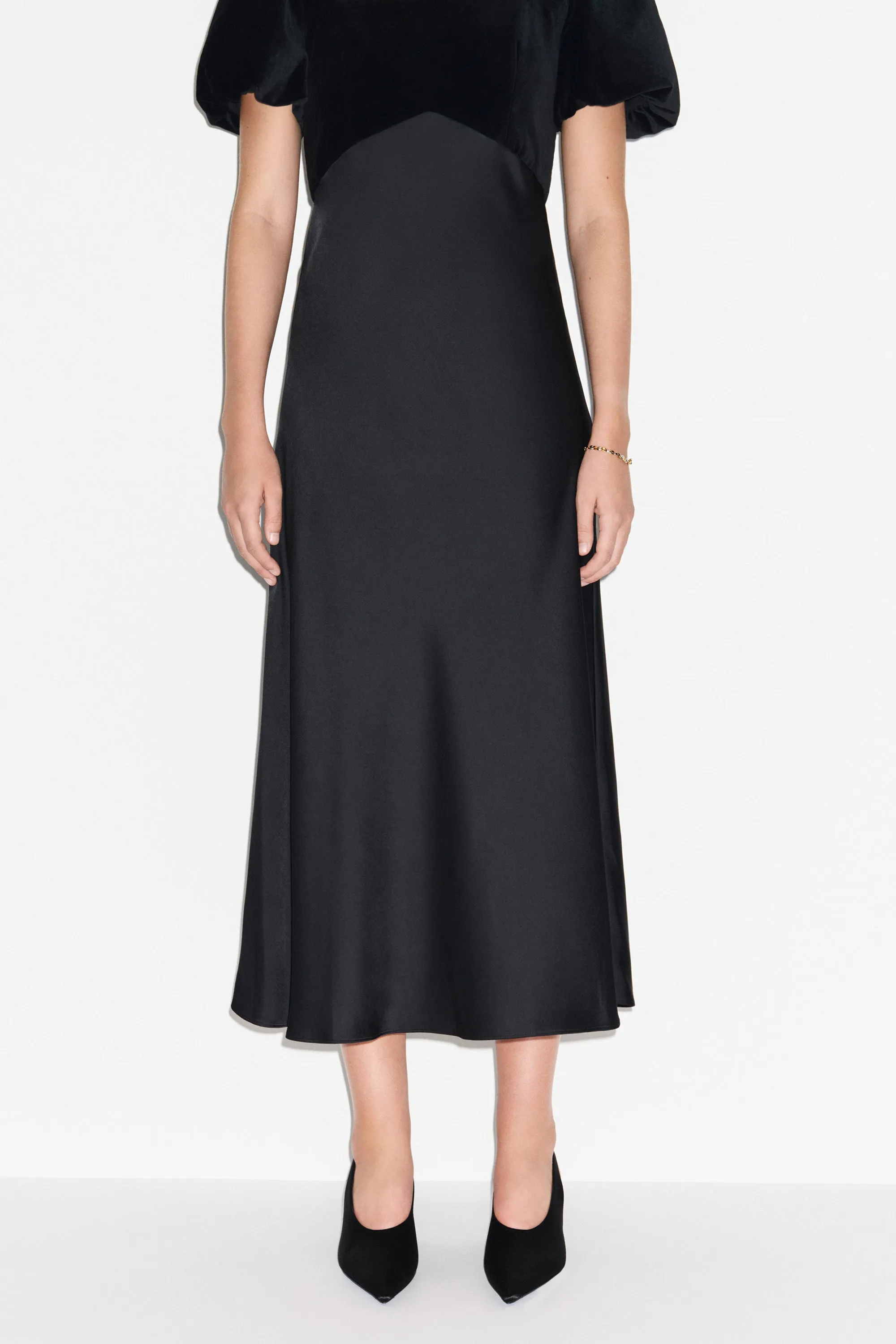 Hetty Velvet Satin Mix Midi Dress sold by Aligne product image thumbnail 3