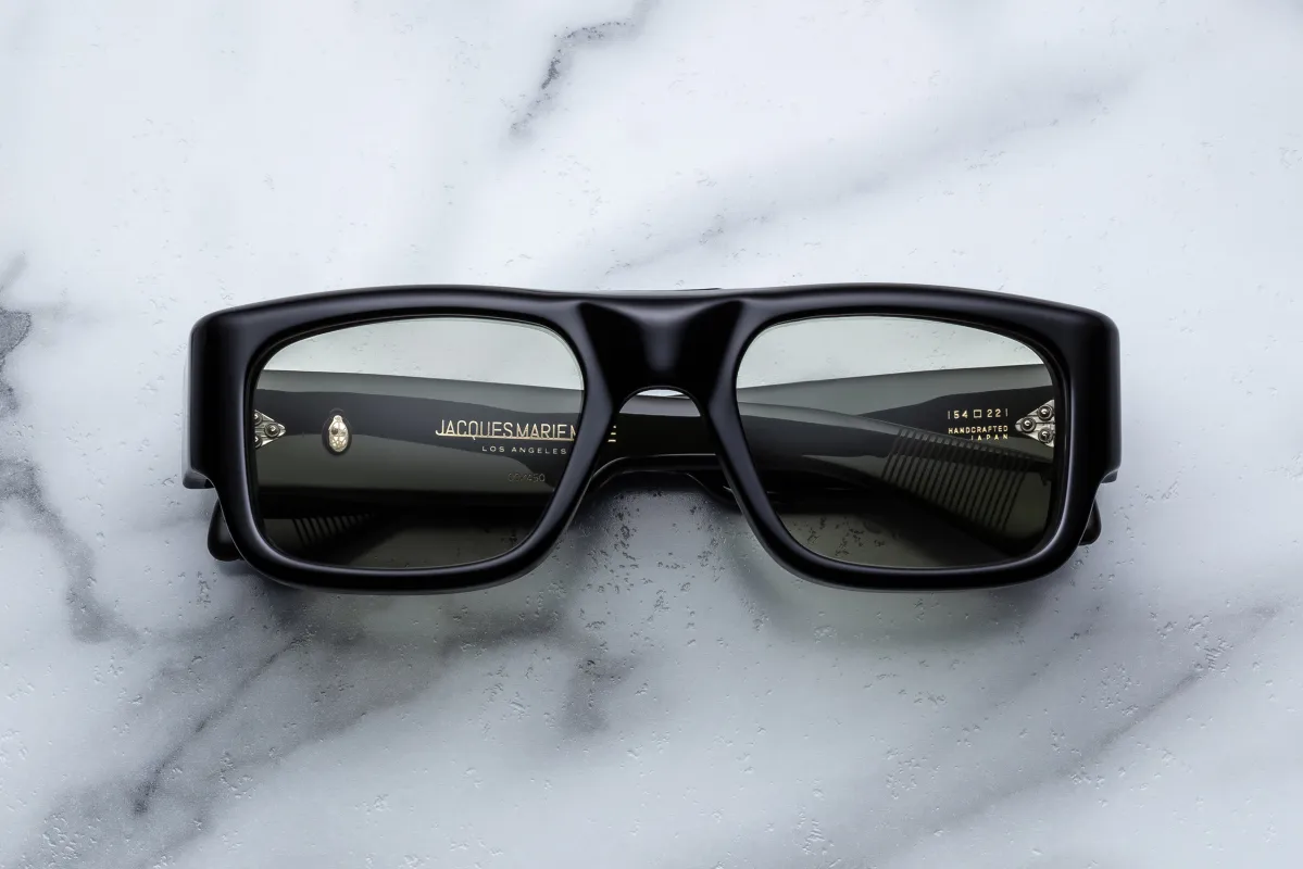 DONAT sold by Jacques Marie Mage