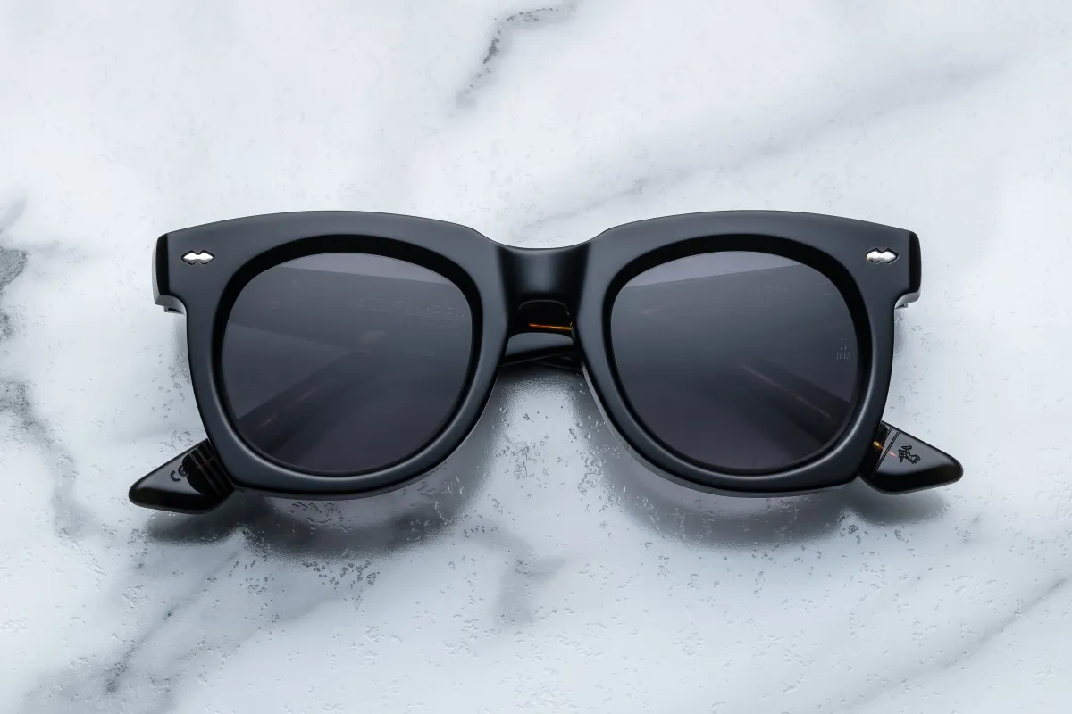 AVA sold by Jacques Marie Mage