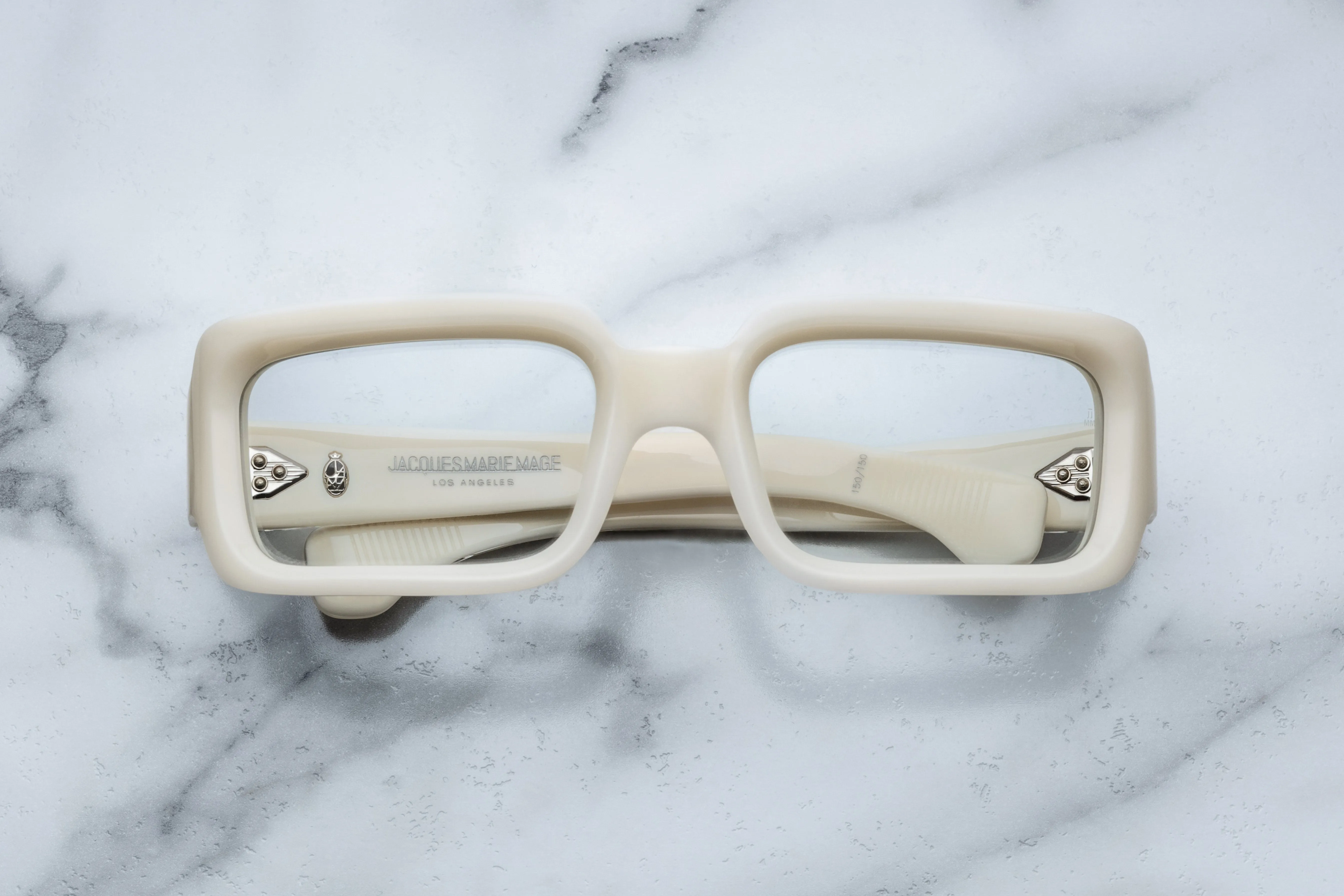 VERA sold by Jacques Marie Mage product image thumbnail 4