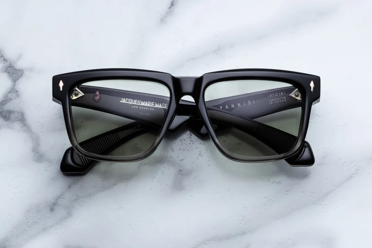 HYANNIS sold by Jacques Marie Mage