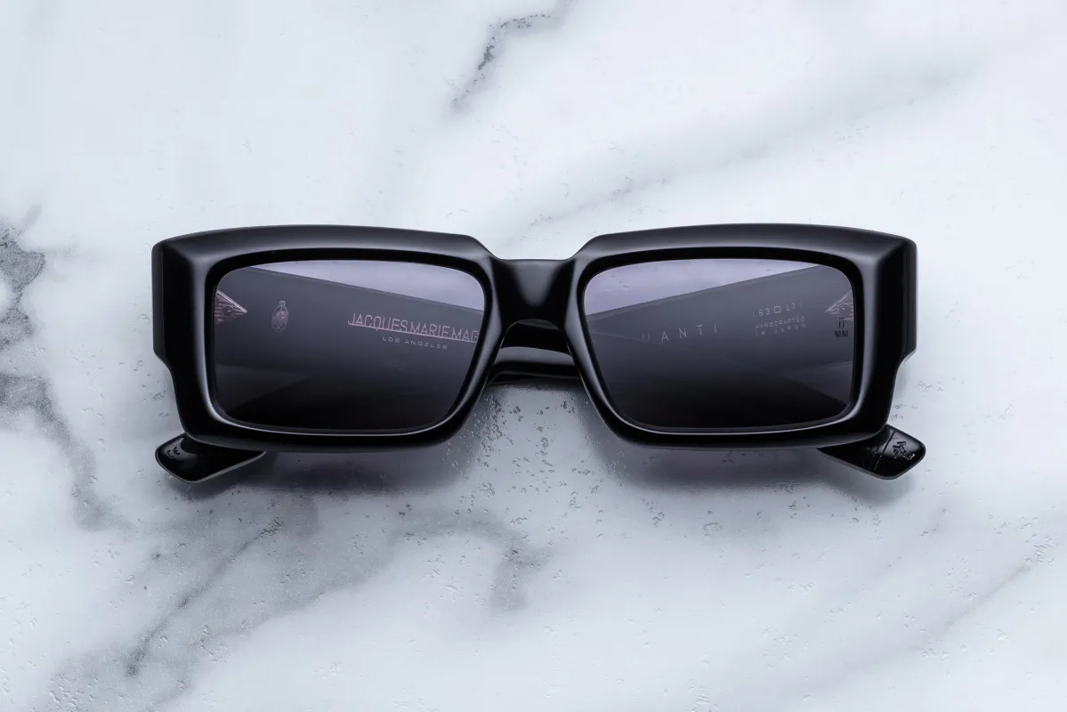 QUANT sold by Jacques Marie Mage