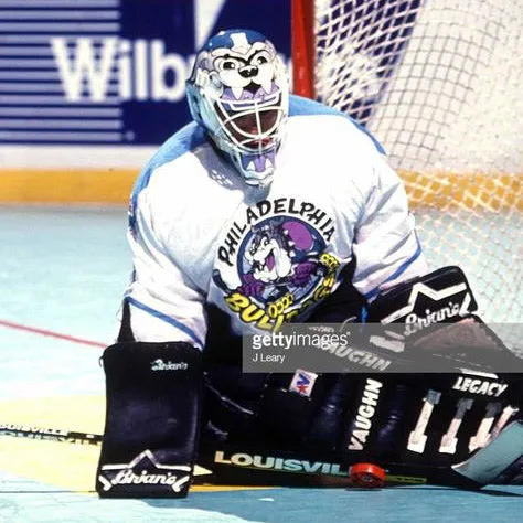 1994 Philadelphia Bulldogs Tee sold by Streaker Sports product image thumbnail 2