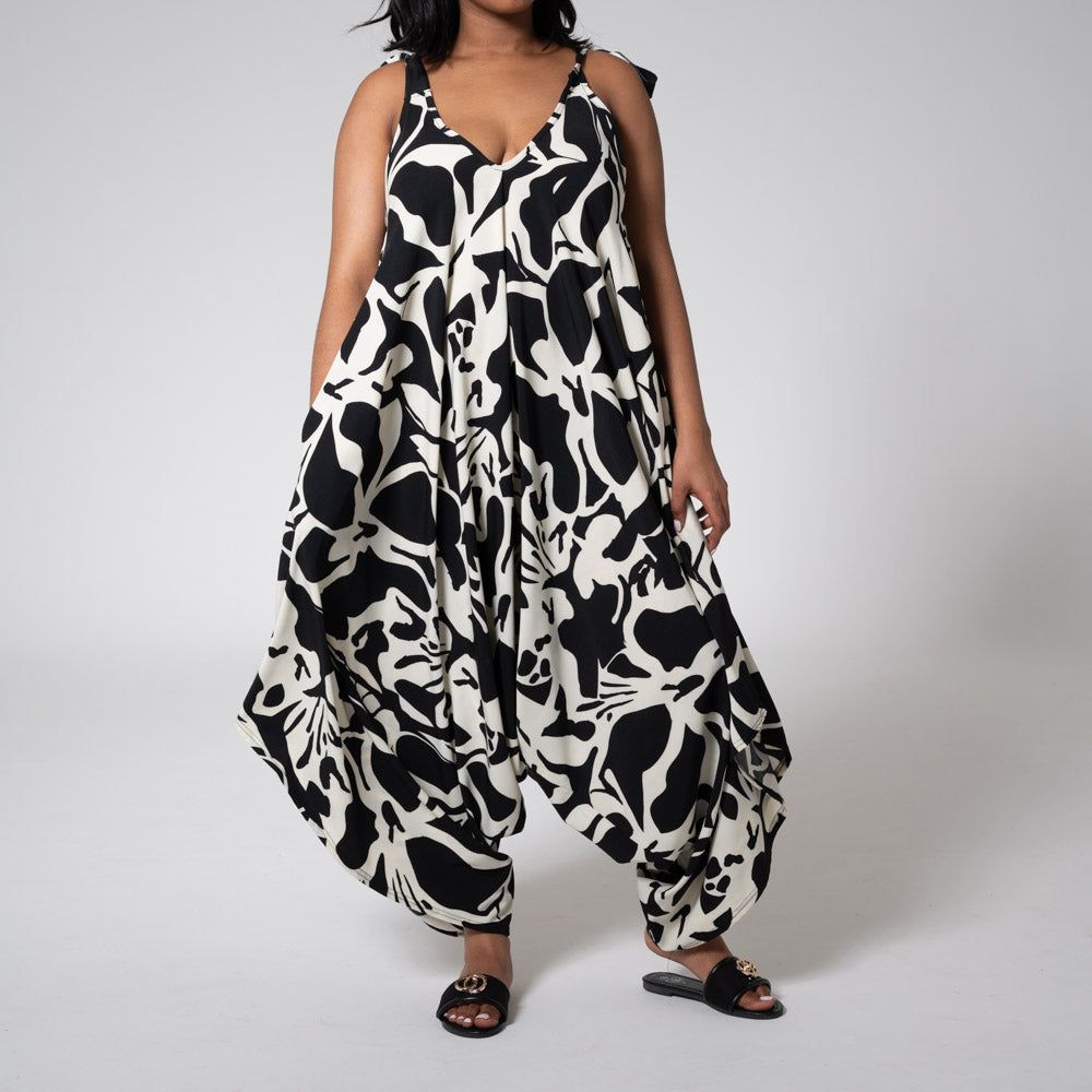 Shoulder Tie Printed Jumpsuit sold by Fashion World product image thumbnail 2