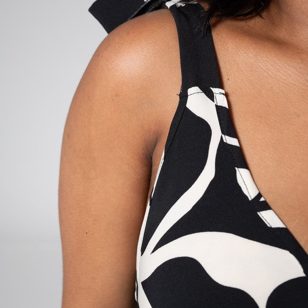 Shoulder Tie Printed Jumpsuit sold by Fashion World product image thumbnail 4