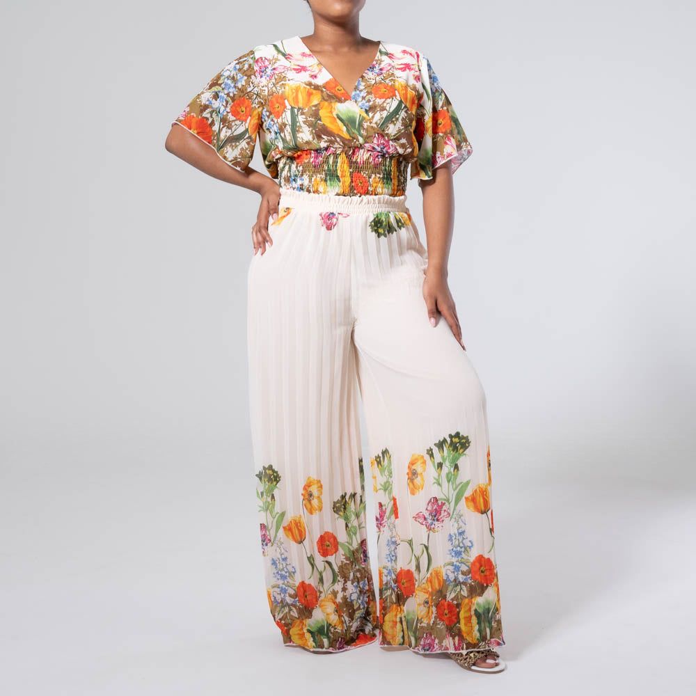 Border Print Chiffon Pleated Top sold by Fashion World product image thumbnail 3