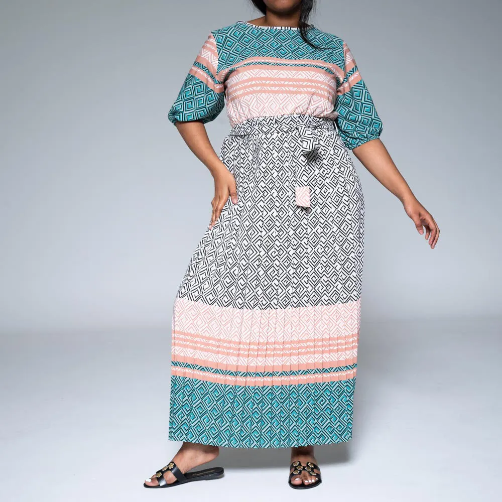 Short Sleeve Border Print Pleated Dress sold by Fashion World product image thumbnail 5