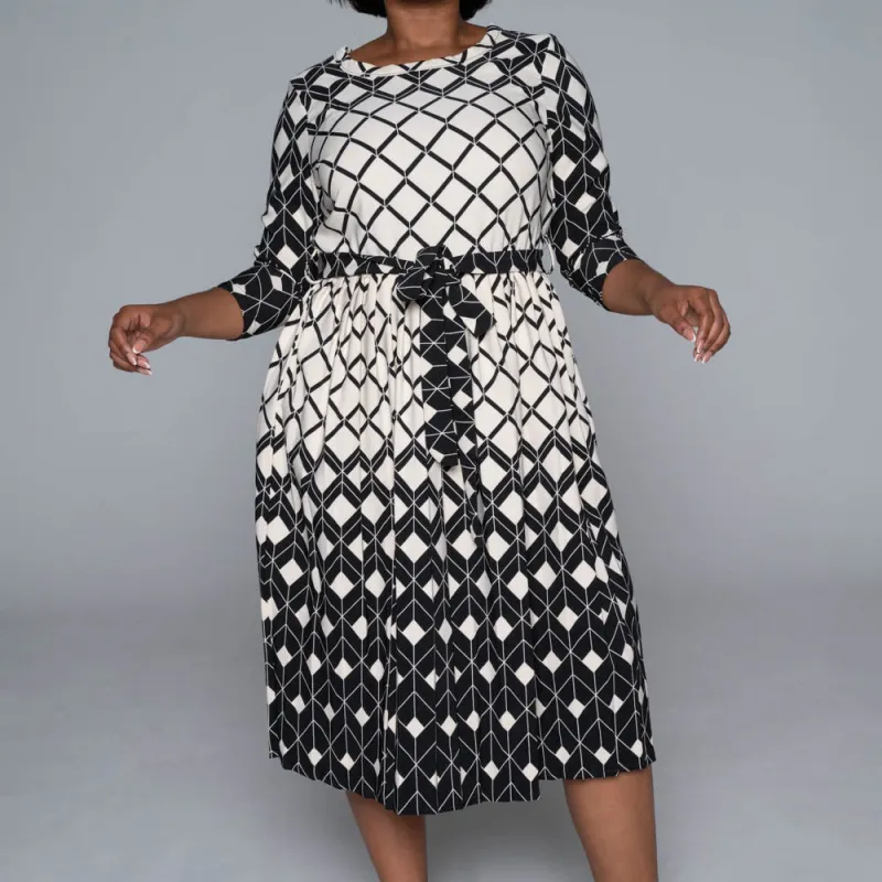 Plus Size Border Print Pleated Dress sold by Fashion World