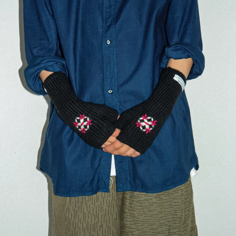 [x THE INOUE BROTHERS...] Alpaca Hand Wormers-Sashiko Flower- sold by Kuon
