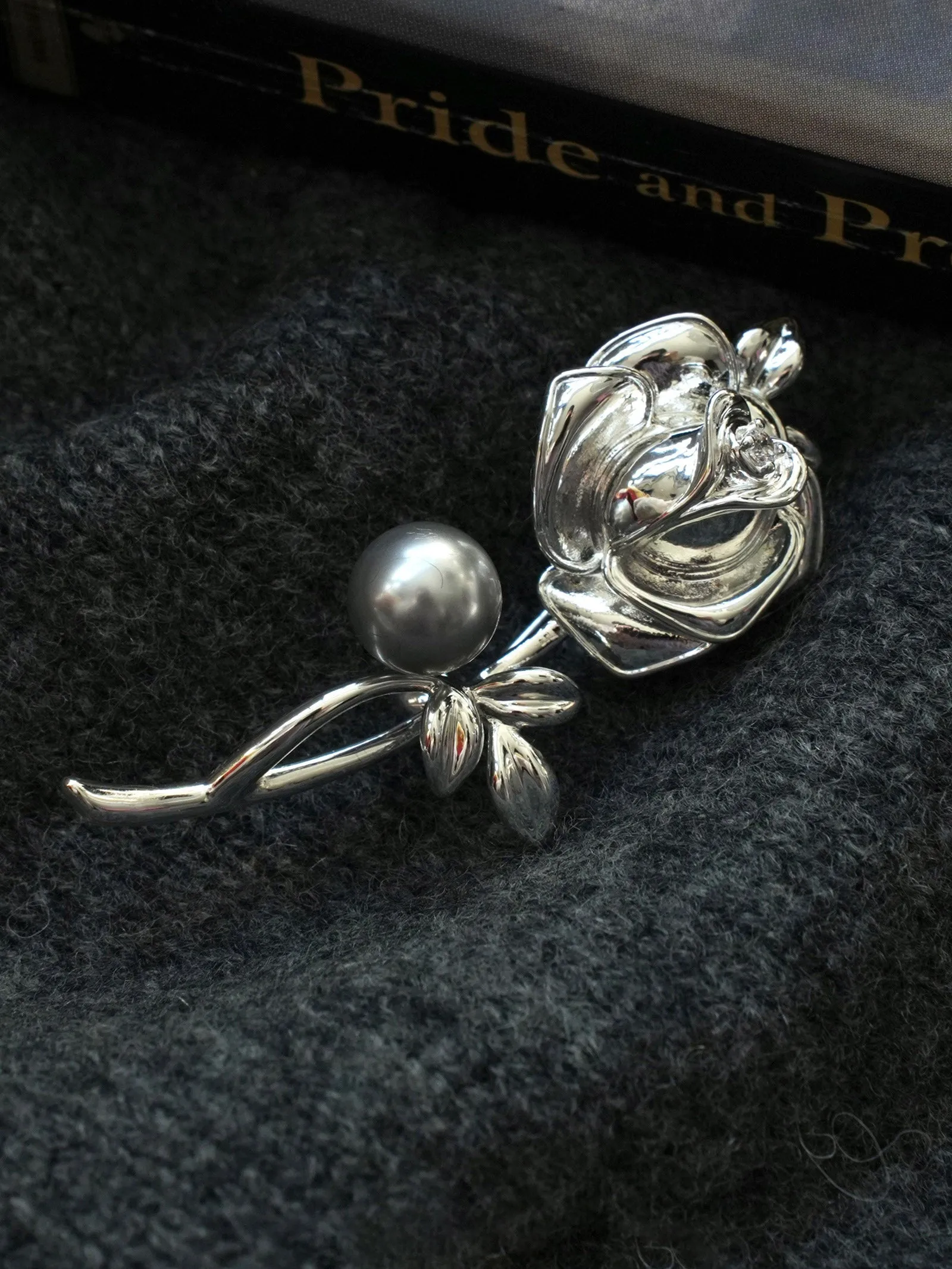 Freshwater Pearl & Alloy Rose Carved Brooch sold by Lintico product image thumbnail 3