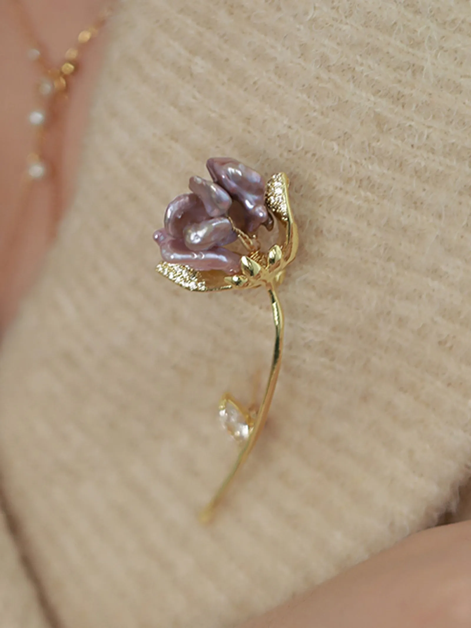 Baroque Freshwater Pearl Floral Brooch sold by Lintico product image thumbnail 3