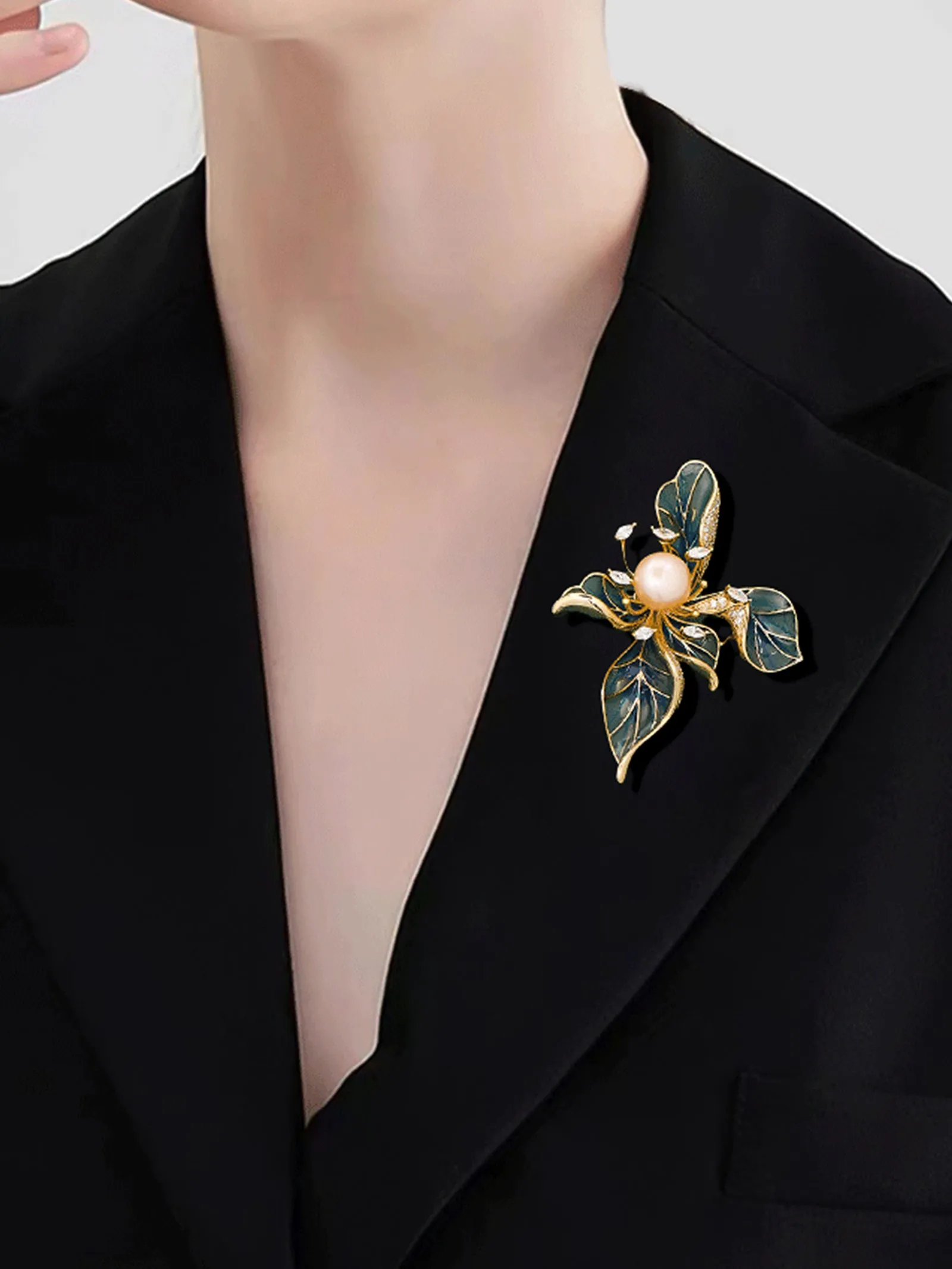 Freshwater Pearl, Zircon & Alloy French Iris Brooch sold by Lintico product image thumbnail 3