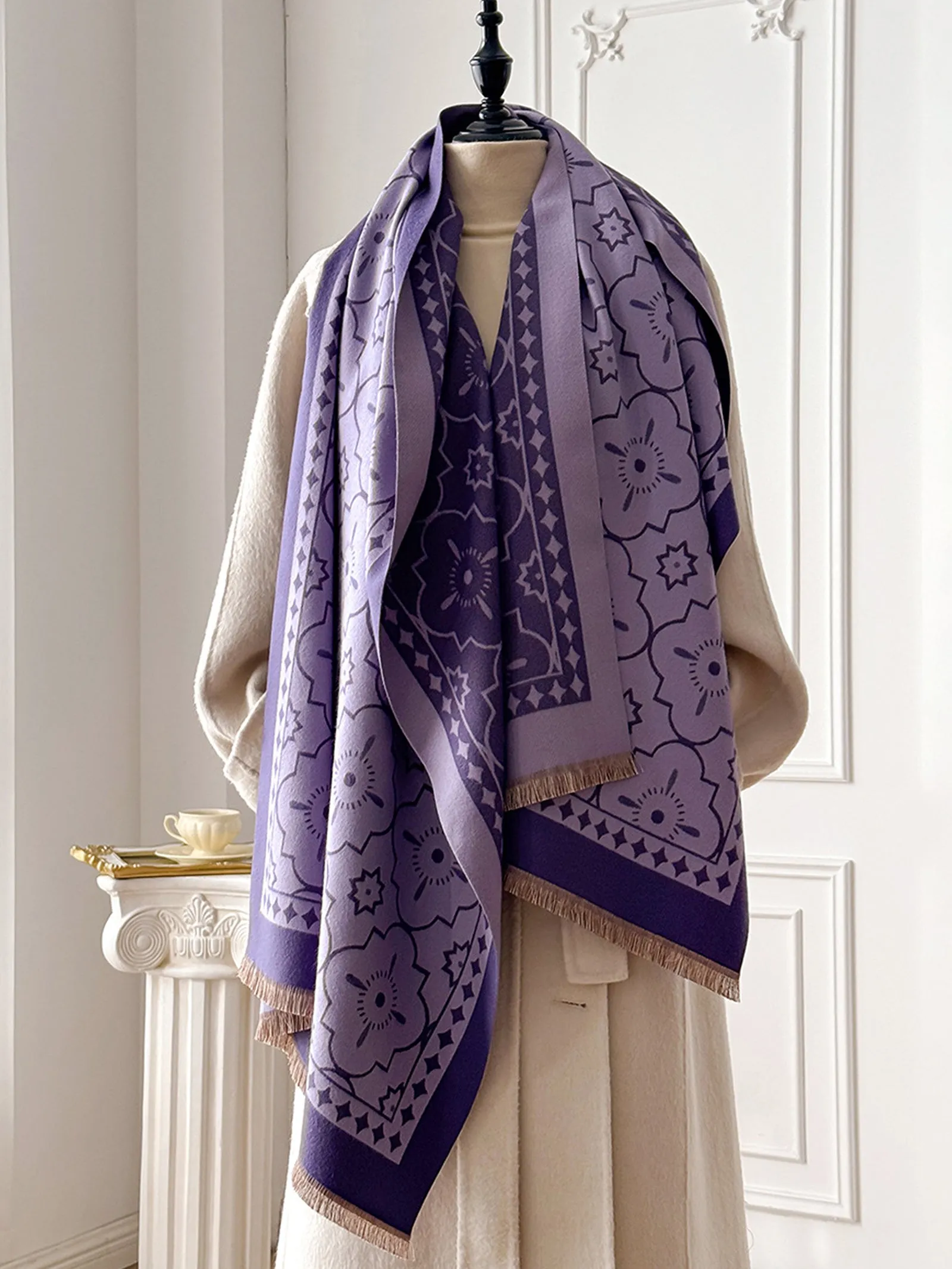 Double-Sided Floral-Jacquard Fringed Scarf sold by Lintico product image thumbnail 5