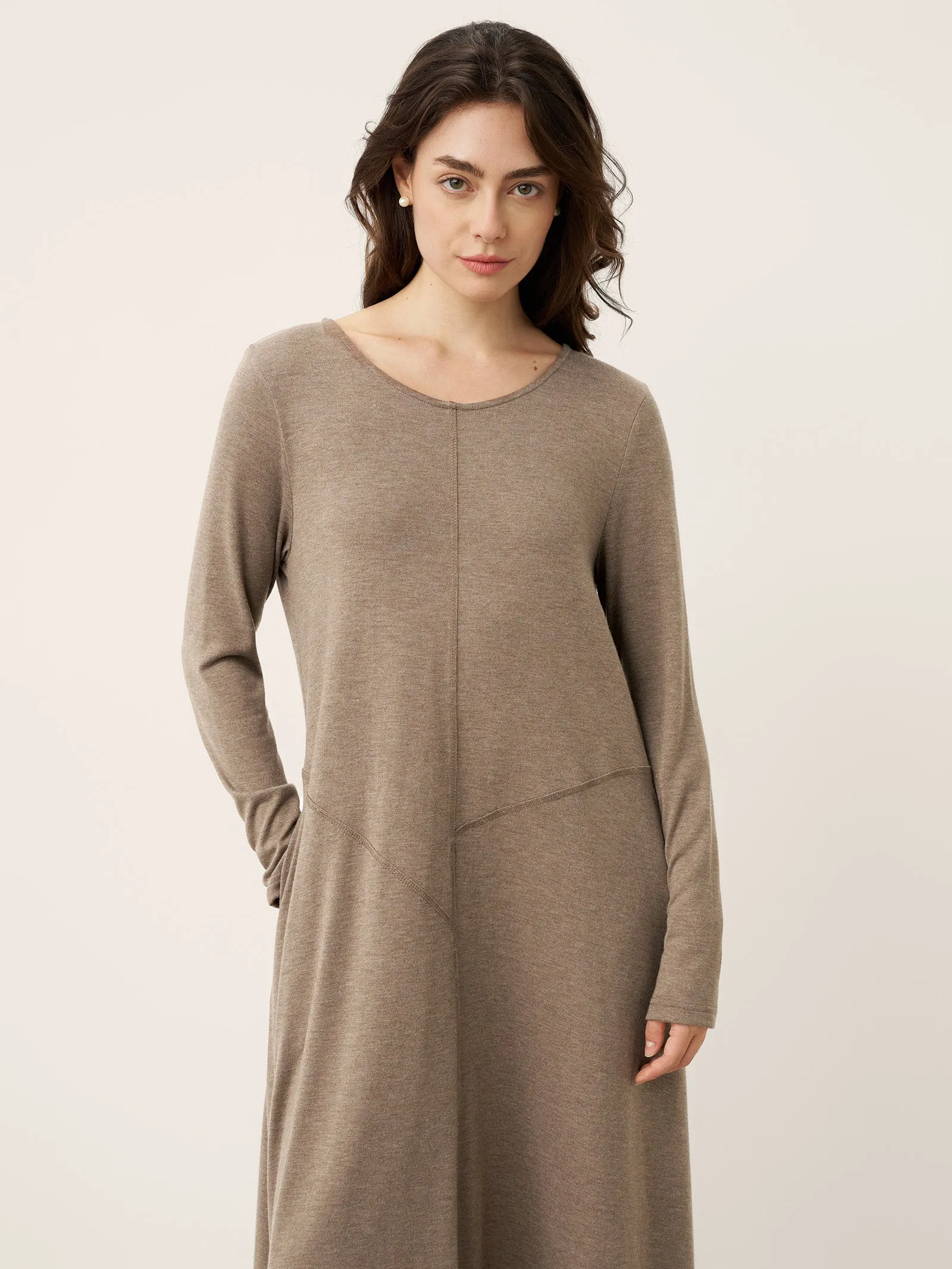 Cashmere Crew Neck Sculpted Seam A-Line Midi Dress HARLOW sold by Lintico product image thumbnail 5