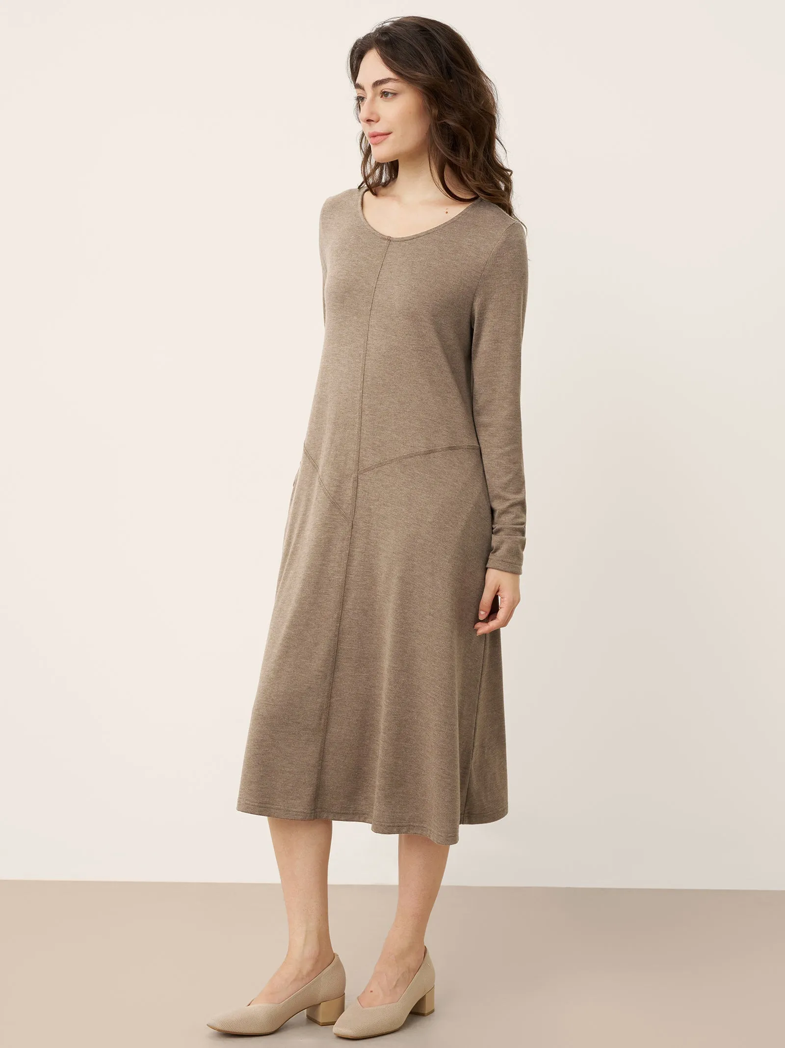 Cashmere Crew Neck Sculpted Seam A-Line Midi Dress HARLOW sold by Lintico product image thumbnail 2
