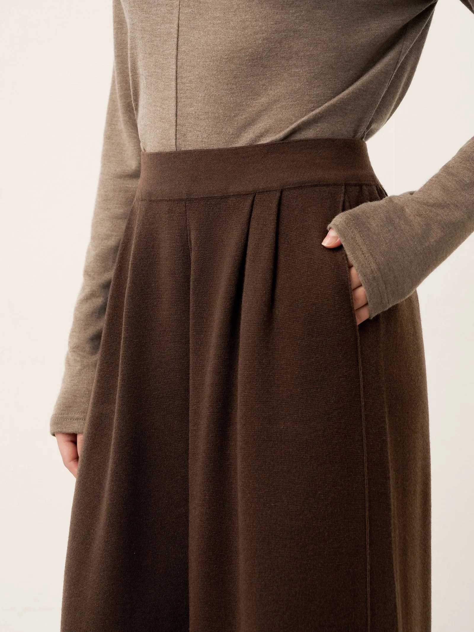 Merino Wool Elastic Waist Relaxed Straight-Leg Pants YVETTE sold by Lintico product image thumbnail 5