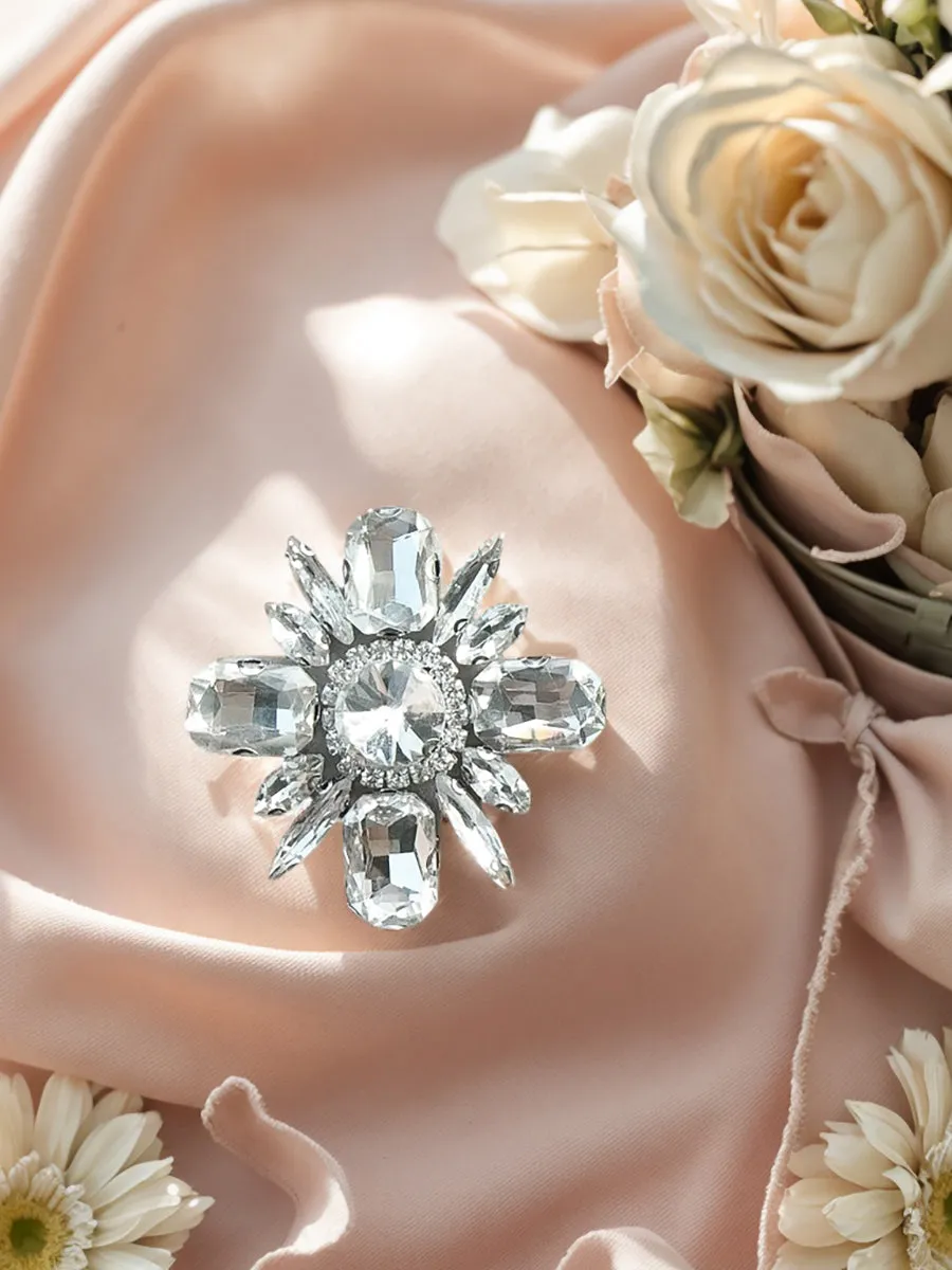 CLUSTER FLOWER BROOCH WITH CLEAR CRYSTALS sold by Lintico product image thumbnail 3